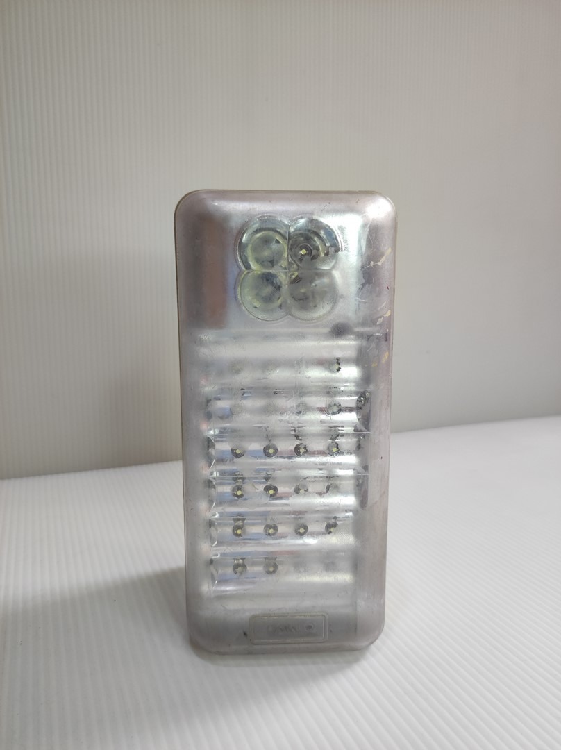 چراغ اضطراری و شارژی AKKO HK-198B تست نشده