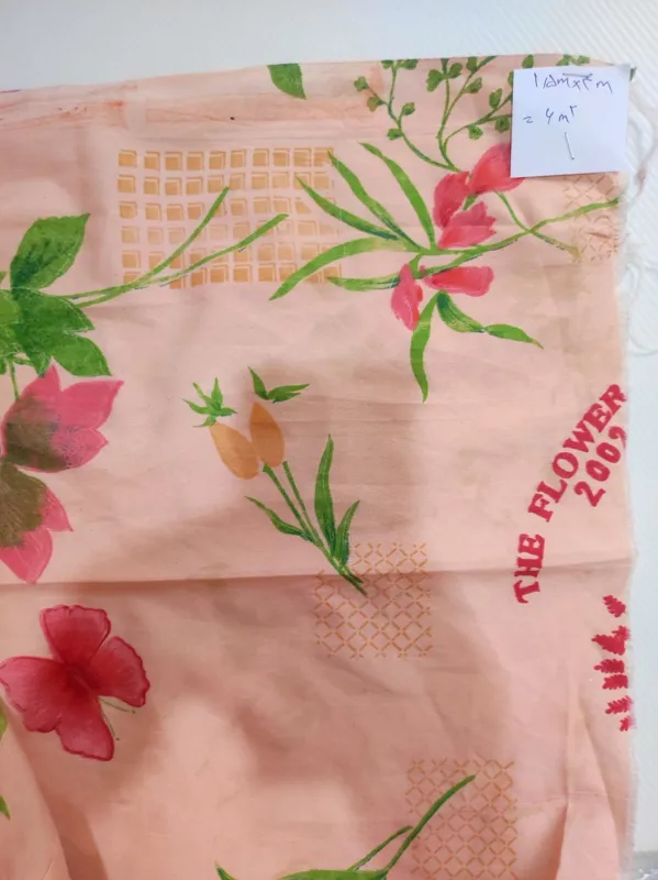 پارچه زیر قیمت کد 61 فروش متری 150 هزار تومان