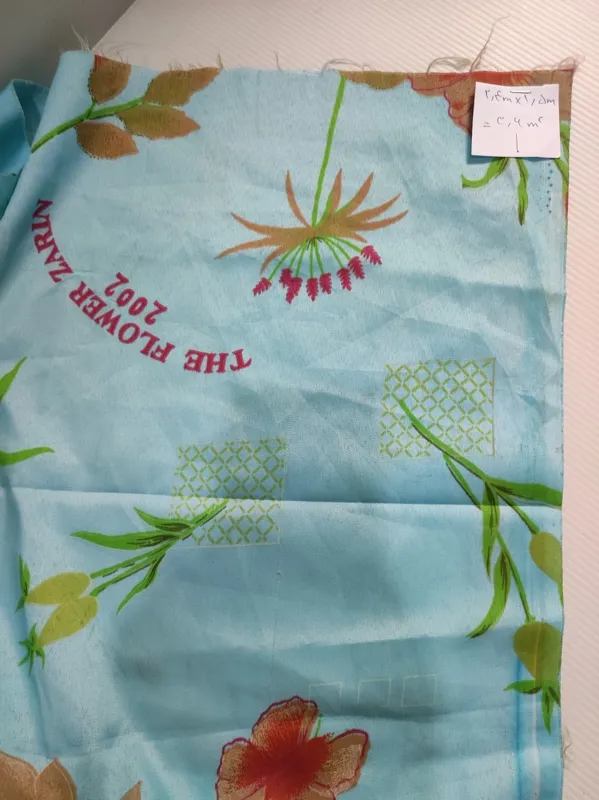 پارچه زیر قیمت کد 66 به متراژ 3.6 متر مربع