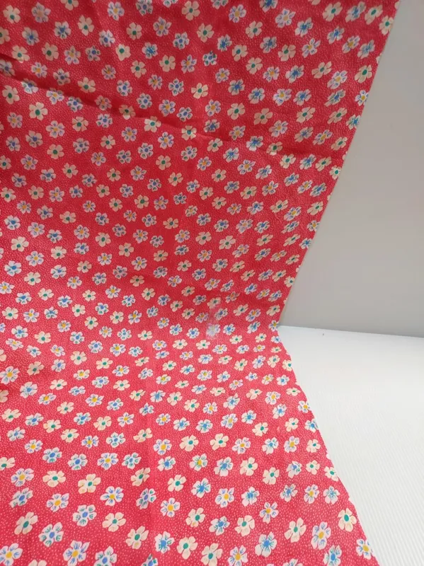 پارچه زیر قیمت کد 64 به متراژ 2.52 متر مربع