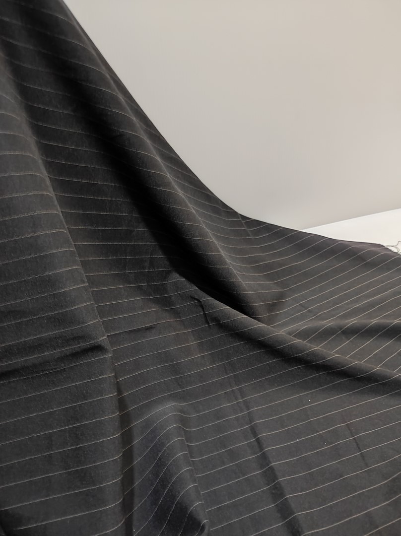 پارچه زیر قیمت کد 151 اندازه 2.4 متر مربع