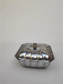 قندان