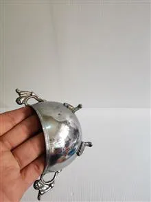 قندان