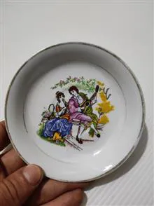 نعلبکی