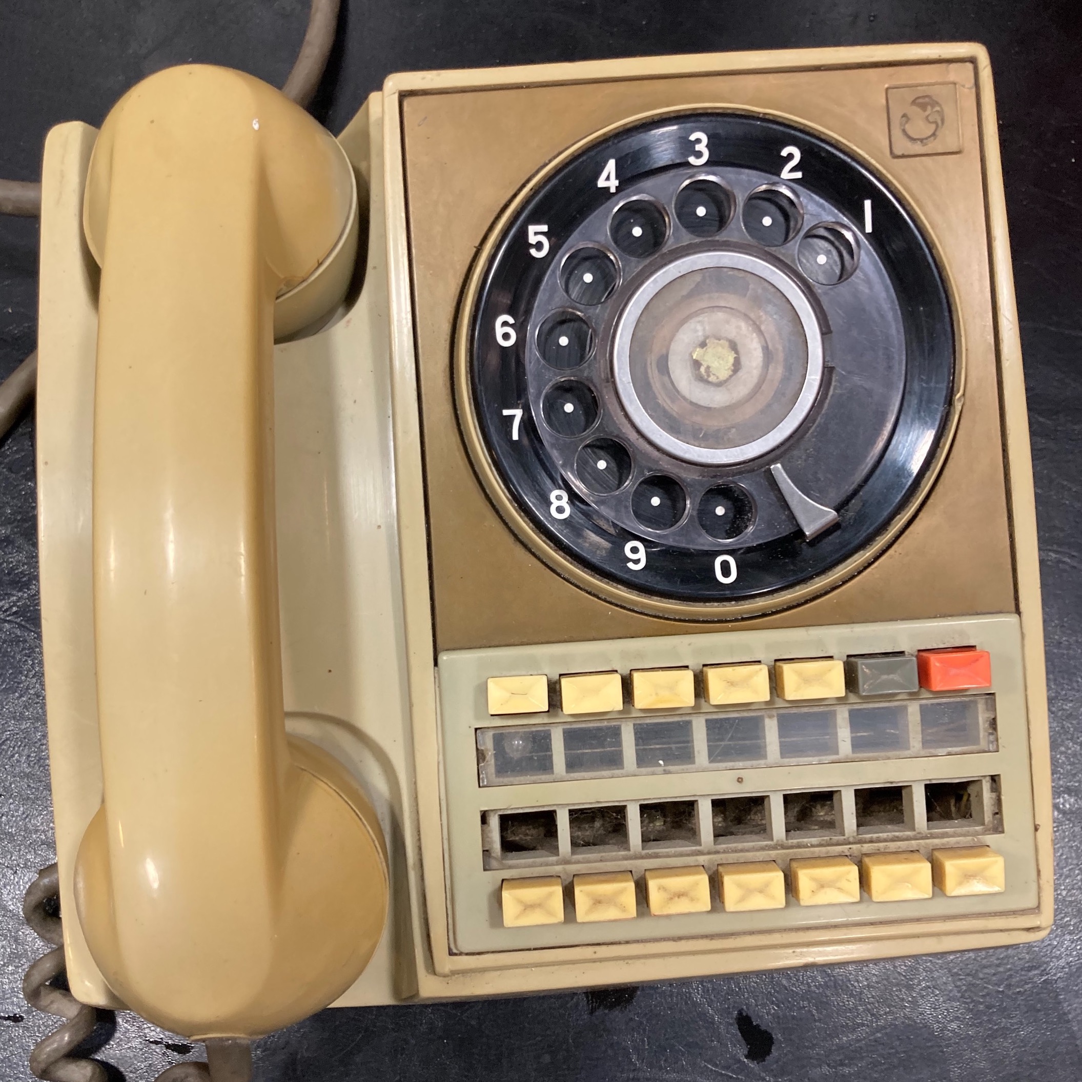 تلفن قدیمی دوره شاه