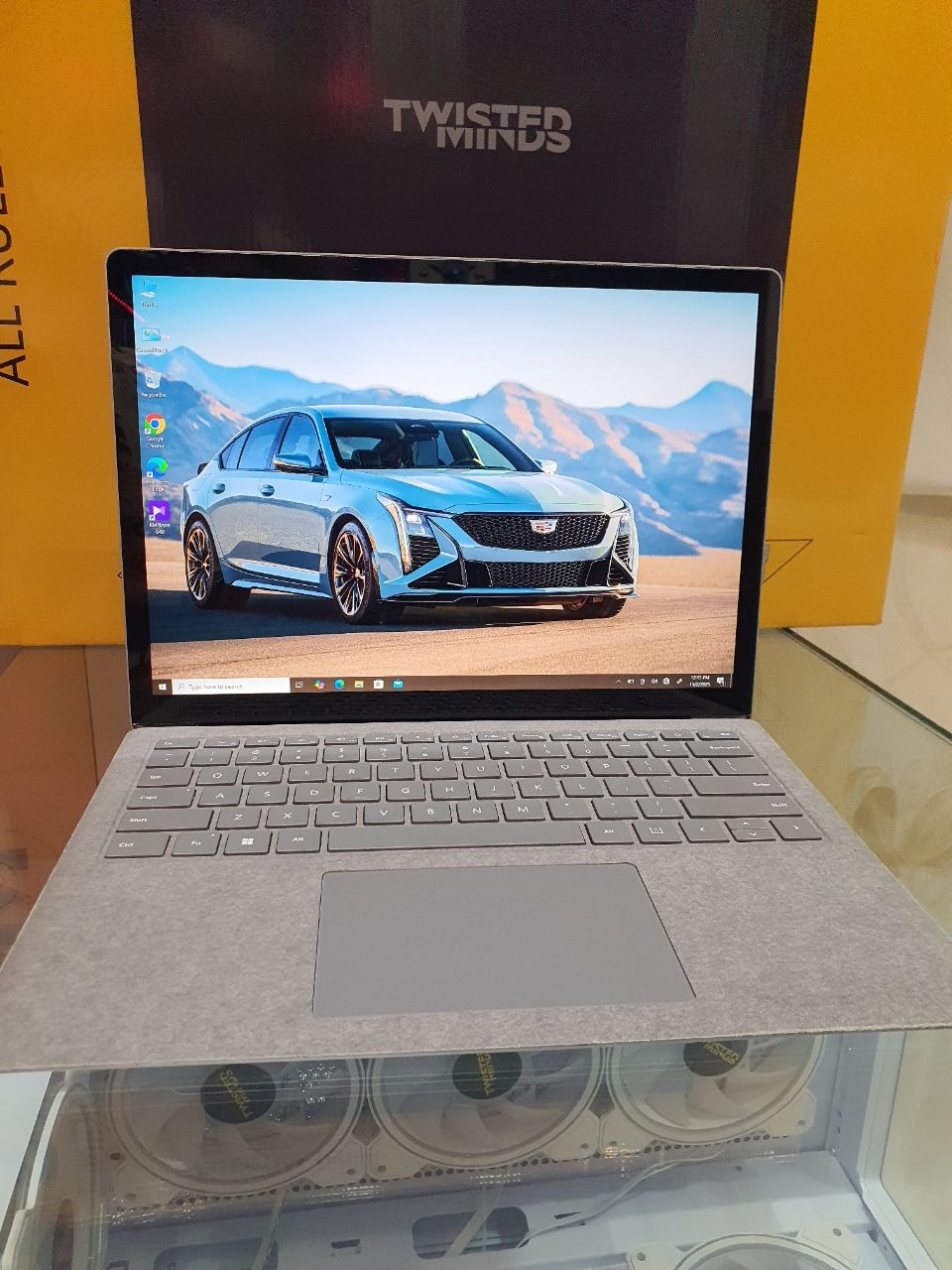 سرفیس لپتاپ 4