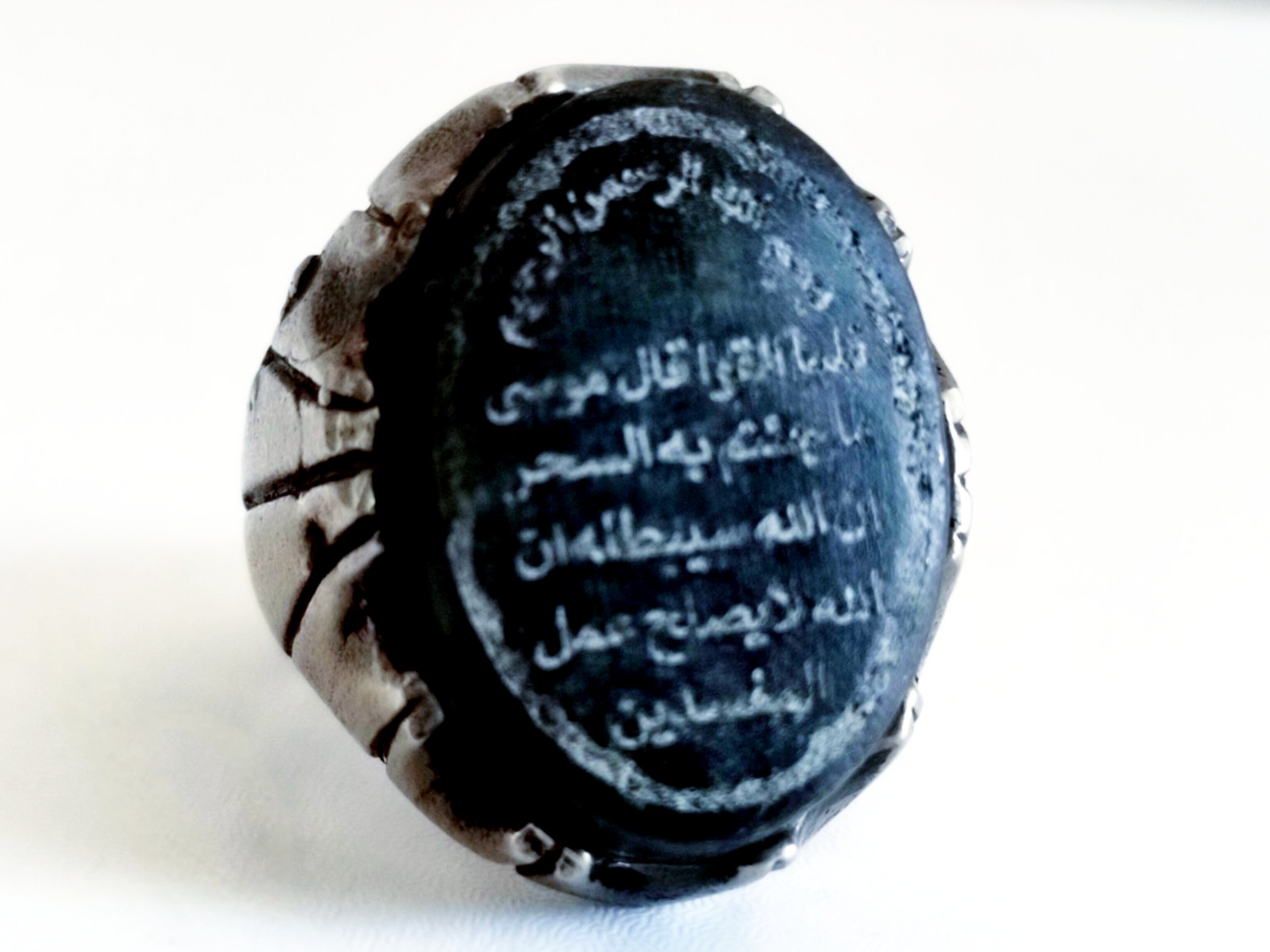 انگشتر یشم سیاه