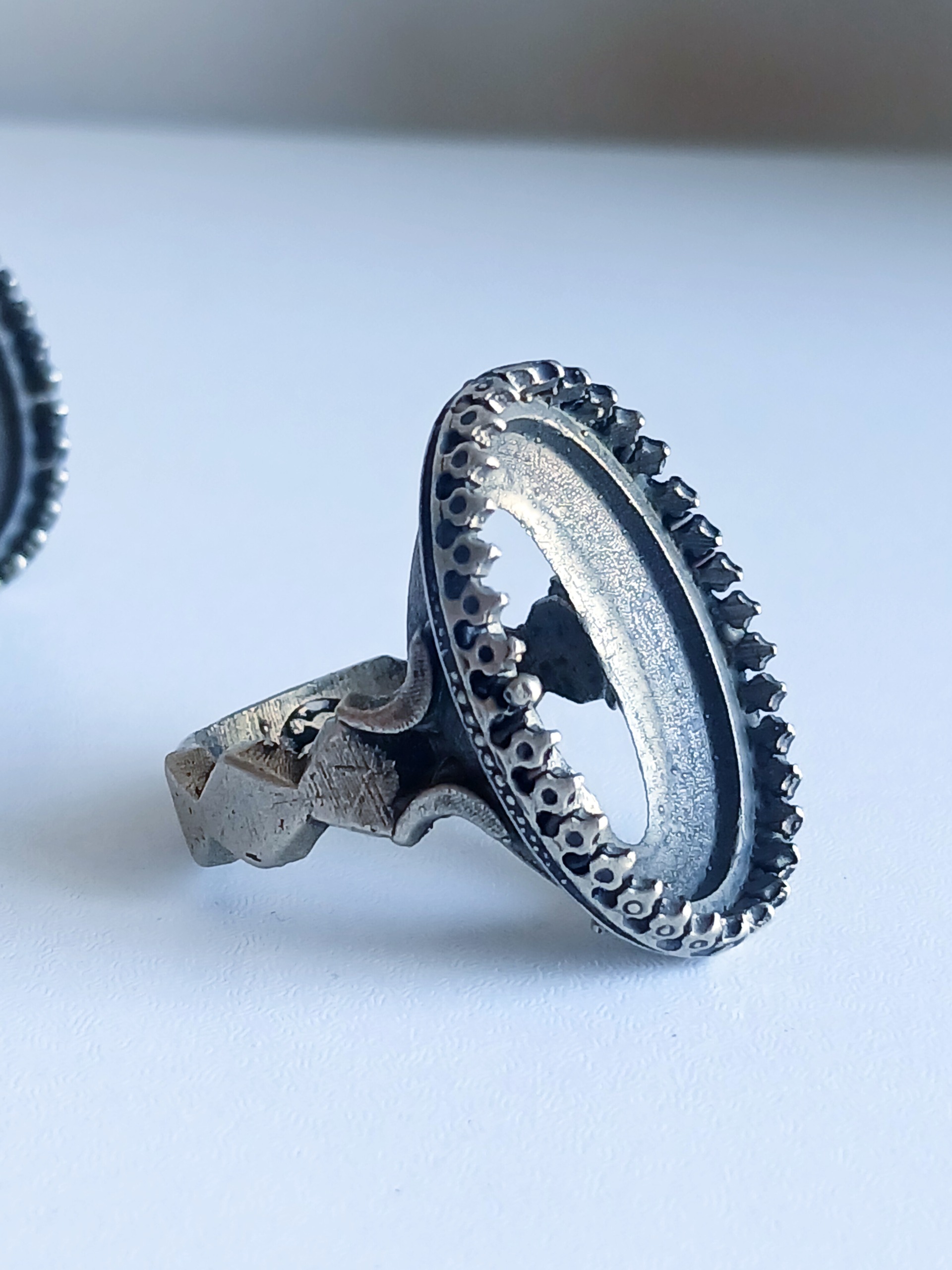 رکاب انگشتر نقره عیارپایین ابعاد 25 در 20