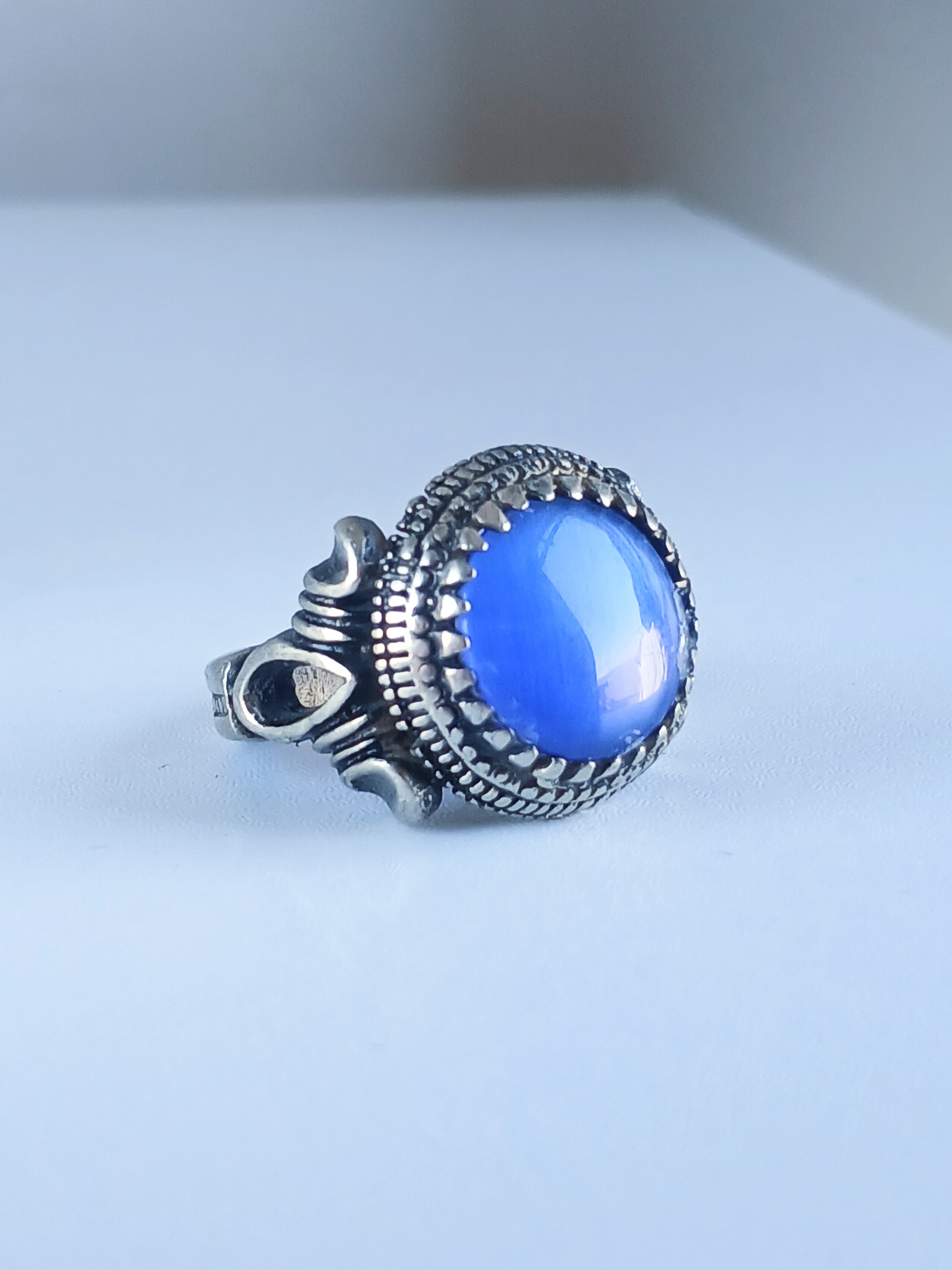 انگشتر چشم گربه آبی زیبا