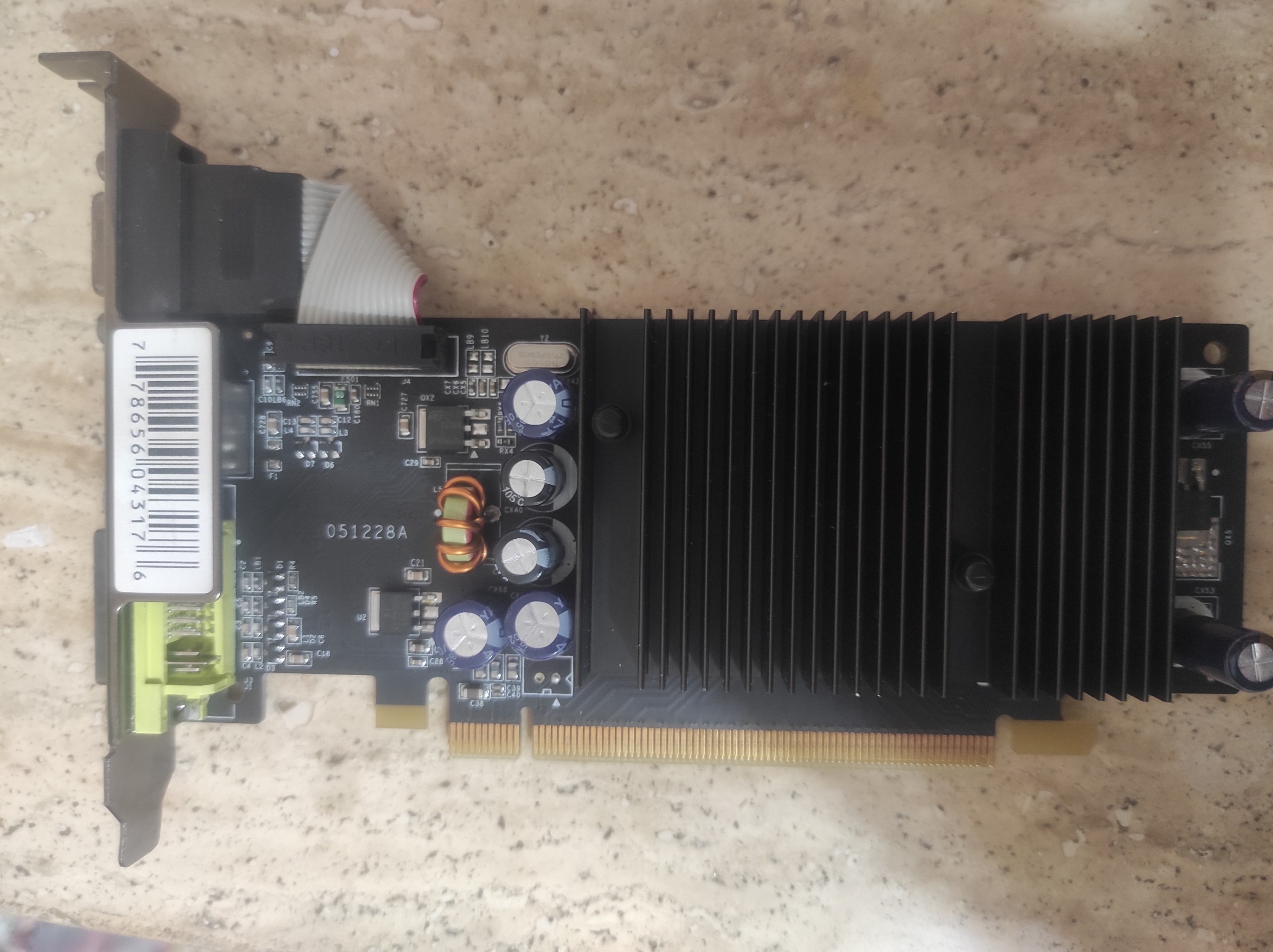 گرافیک انویدیا 7100