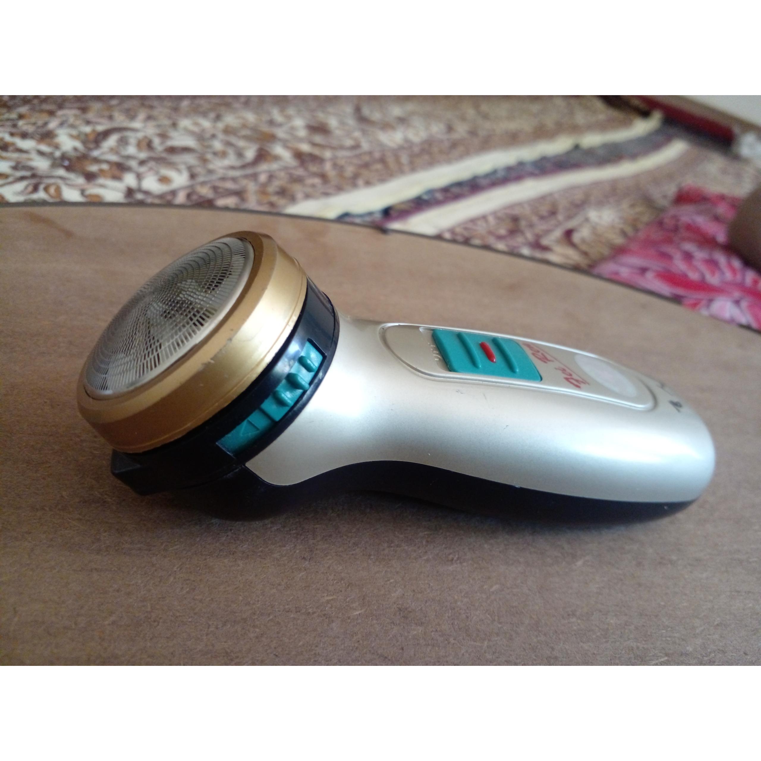 ریش تراش مسافرتی