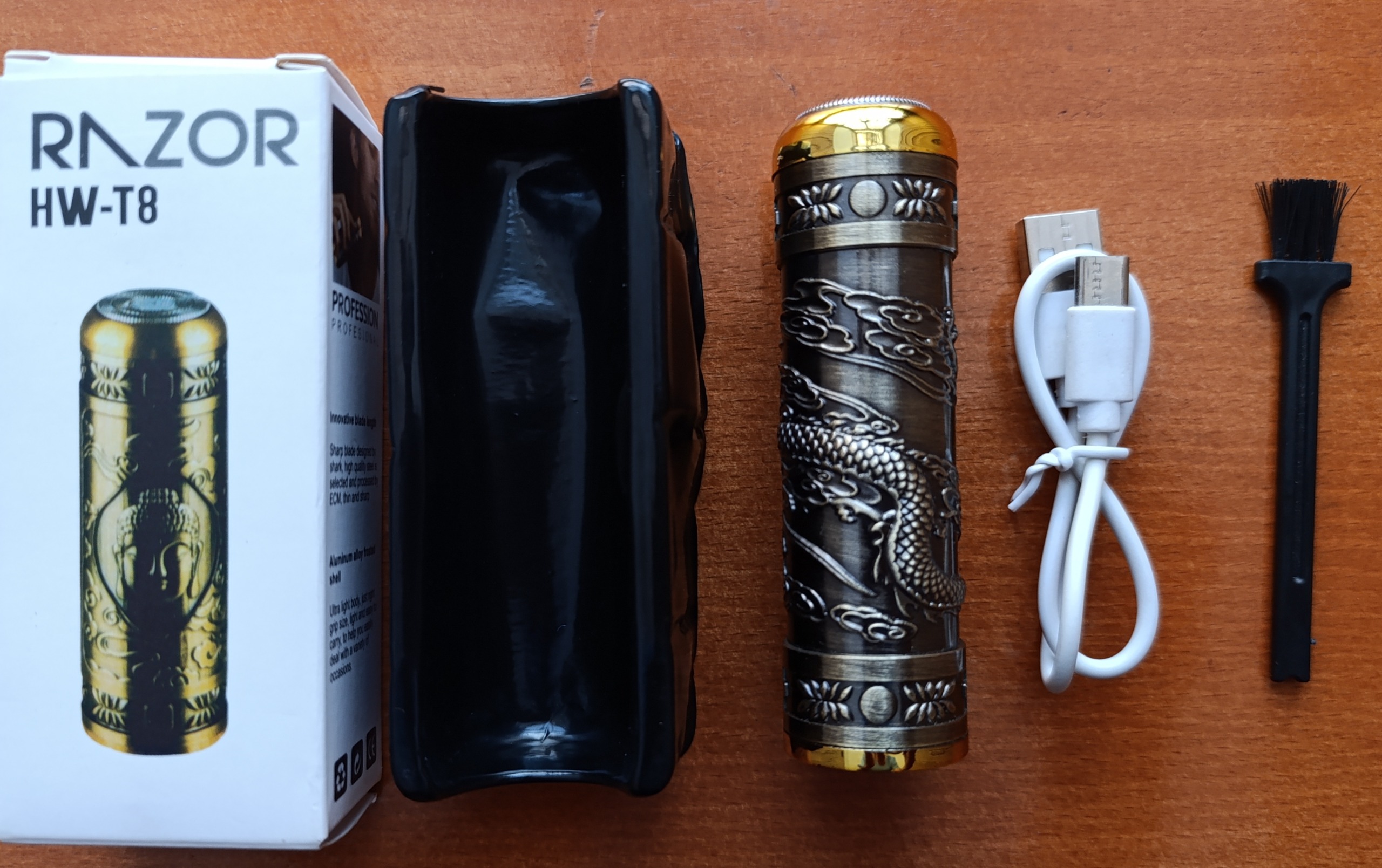 ماشین اصلاح RAZOR مدل TW T8 توضیحات دارد