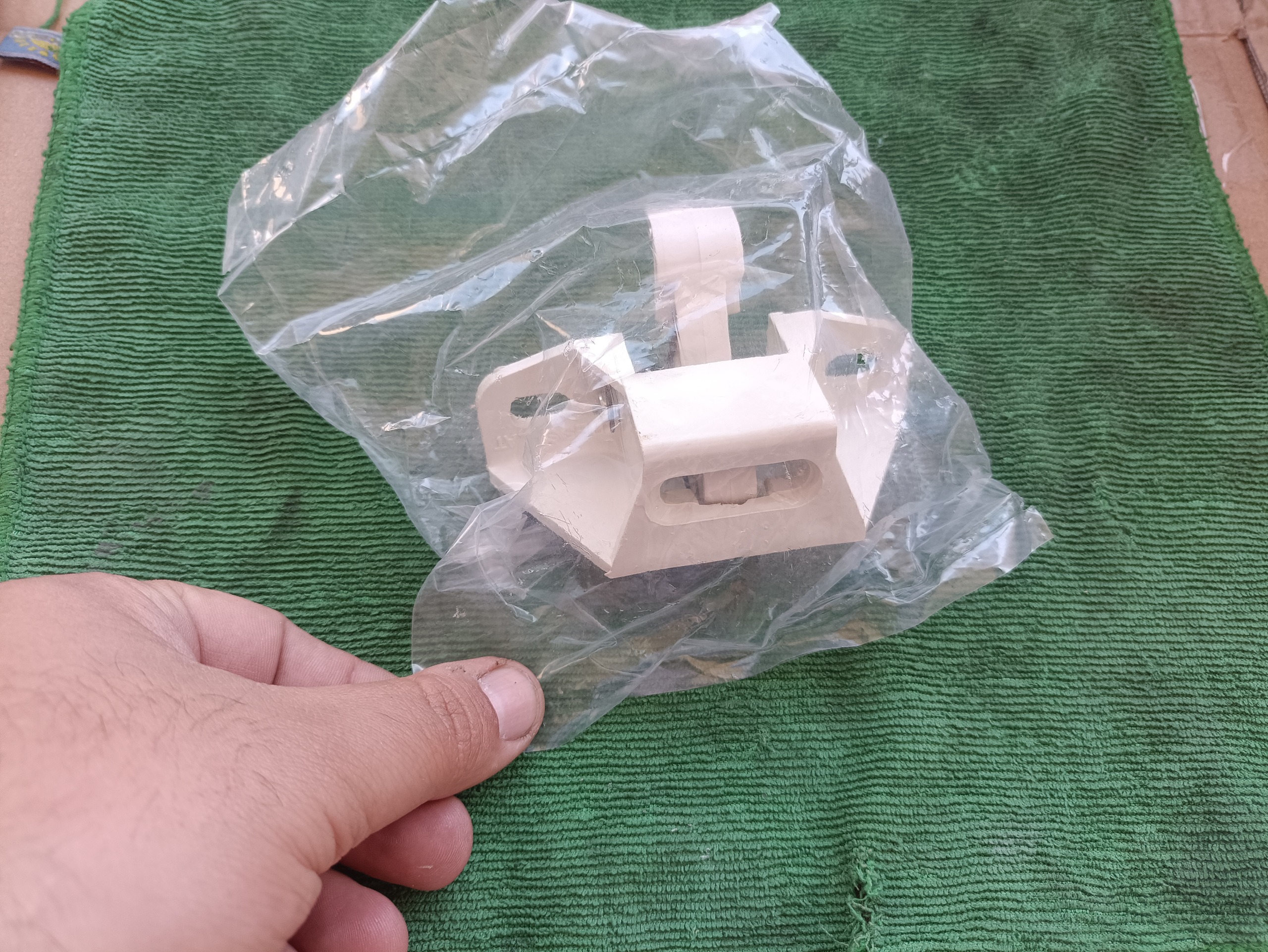 زبانه صندوق پی کی
