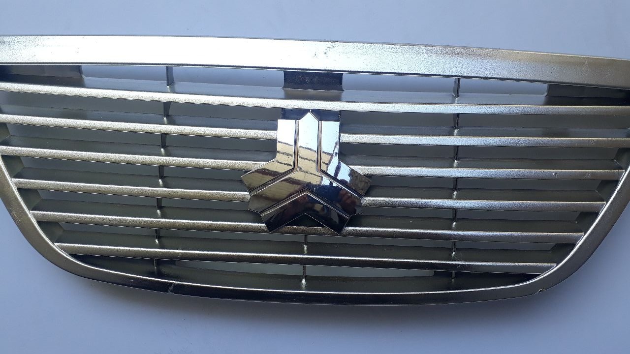 تیبا،جلو پنجره تیبا مدل استیل فابریک با آرم