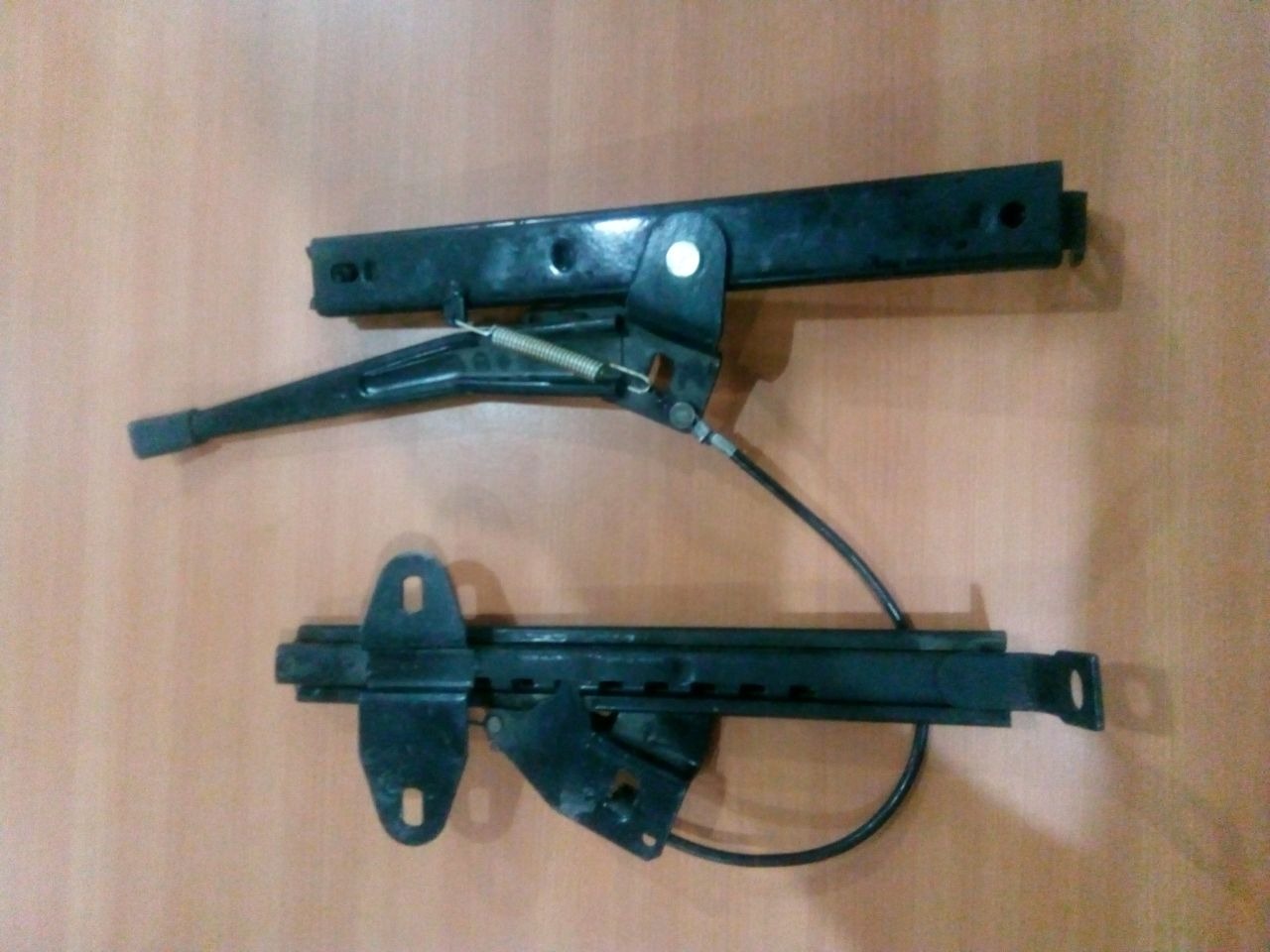 پی کی،ریل صندلی پی کی سمت راست ( شاگرد)