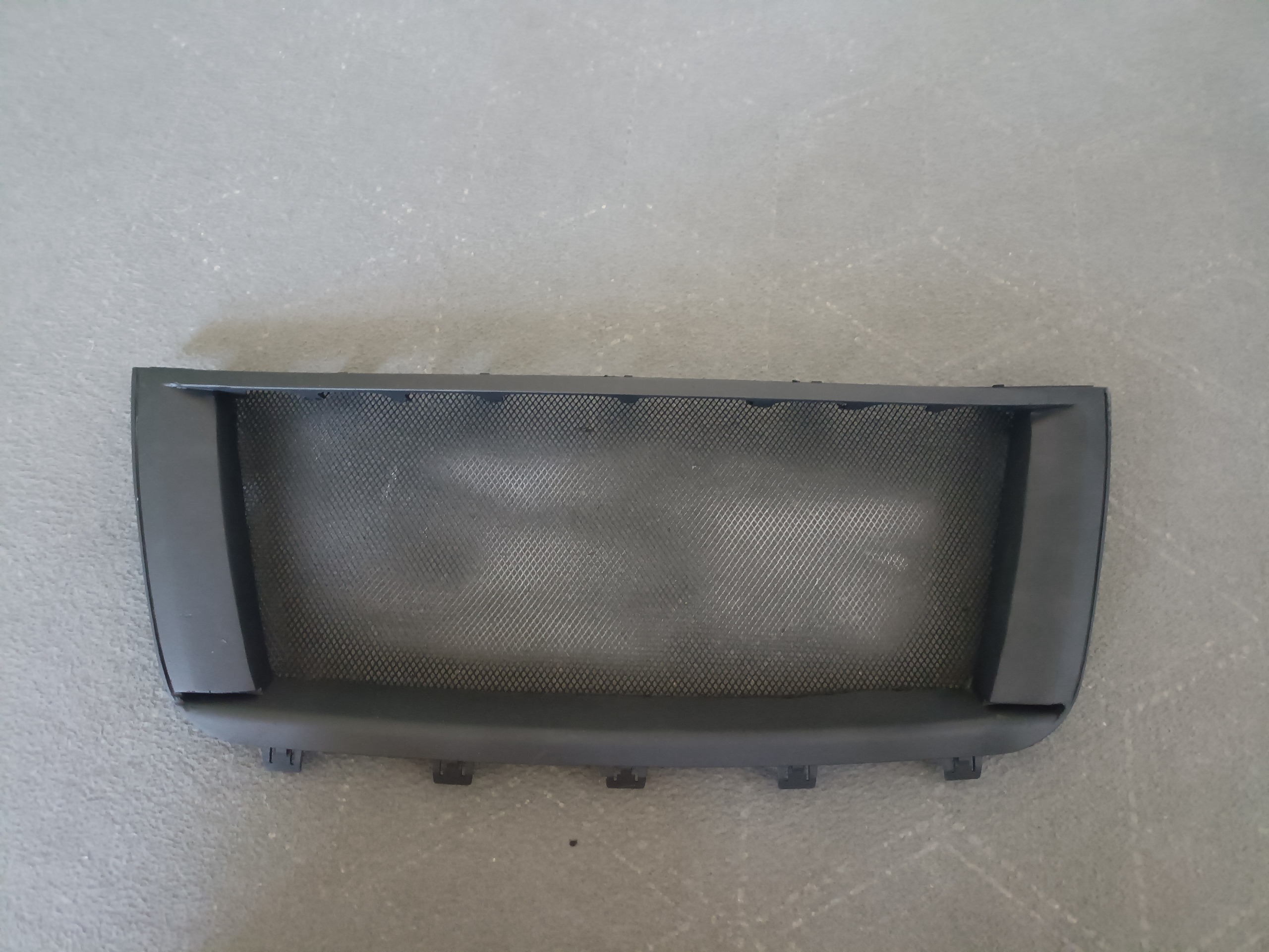 جلو پنجره سورن و سورن پلاس