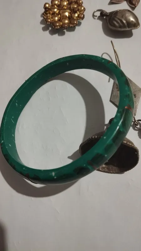 النگو قدیمی مالاکیت