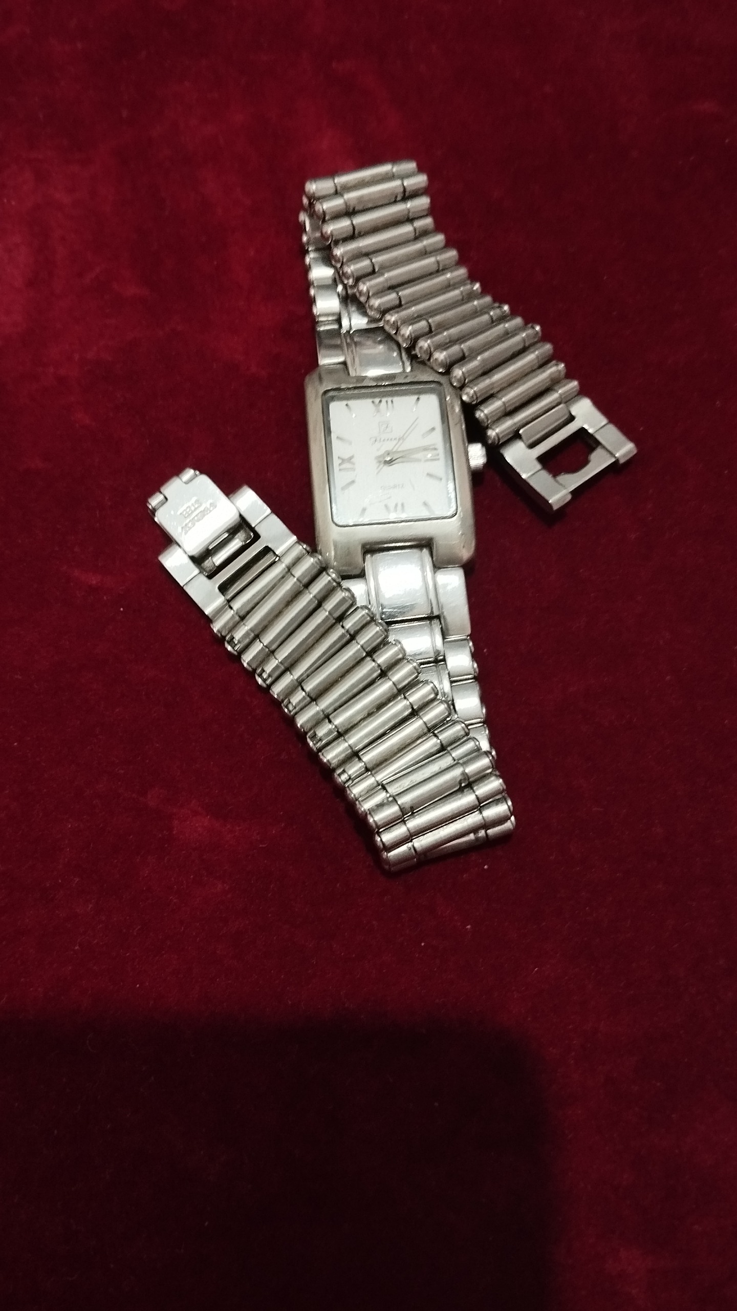 ساعت مچی زنانه