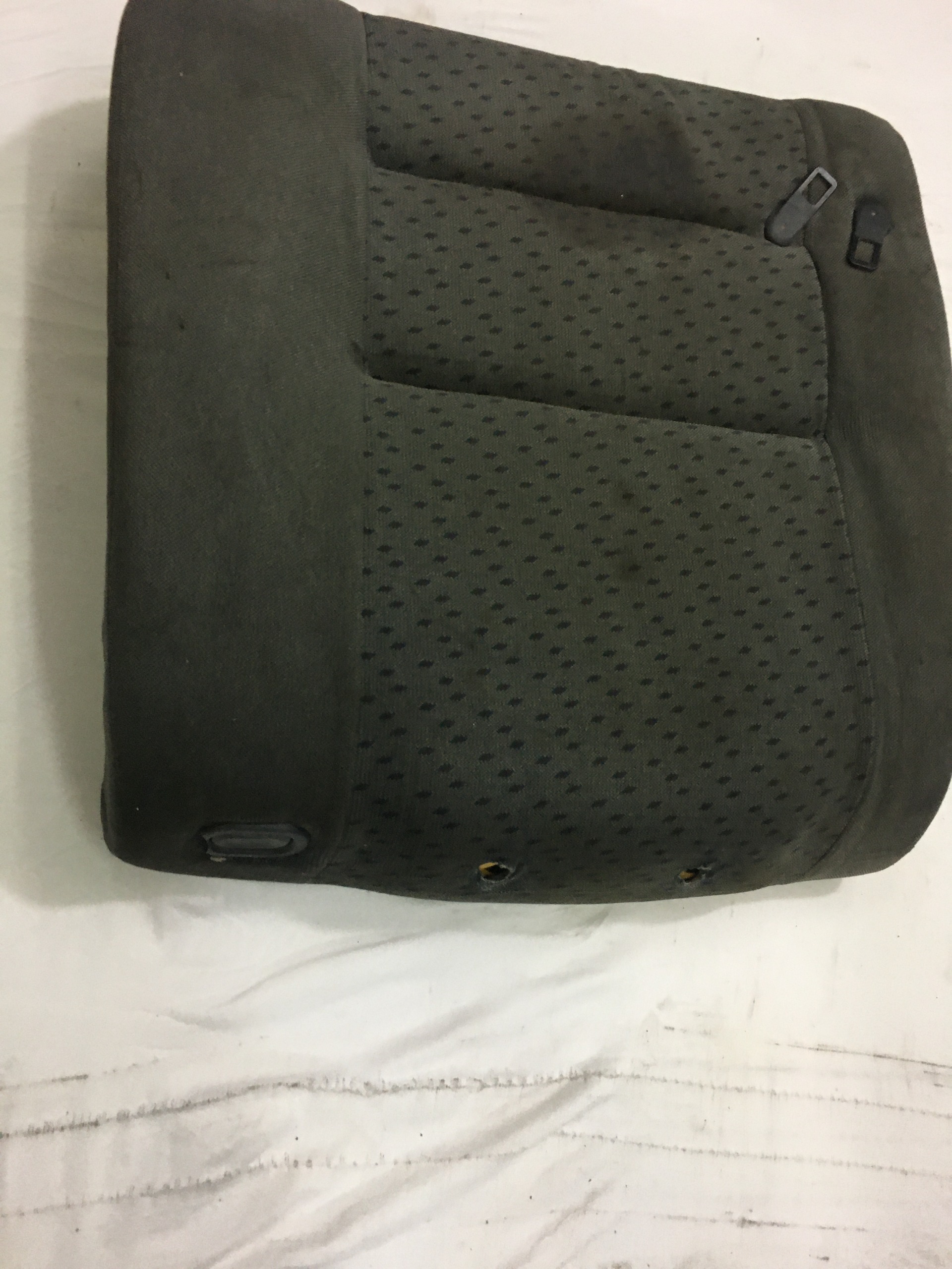 پشتی صندلی عقب چپ زانتیا