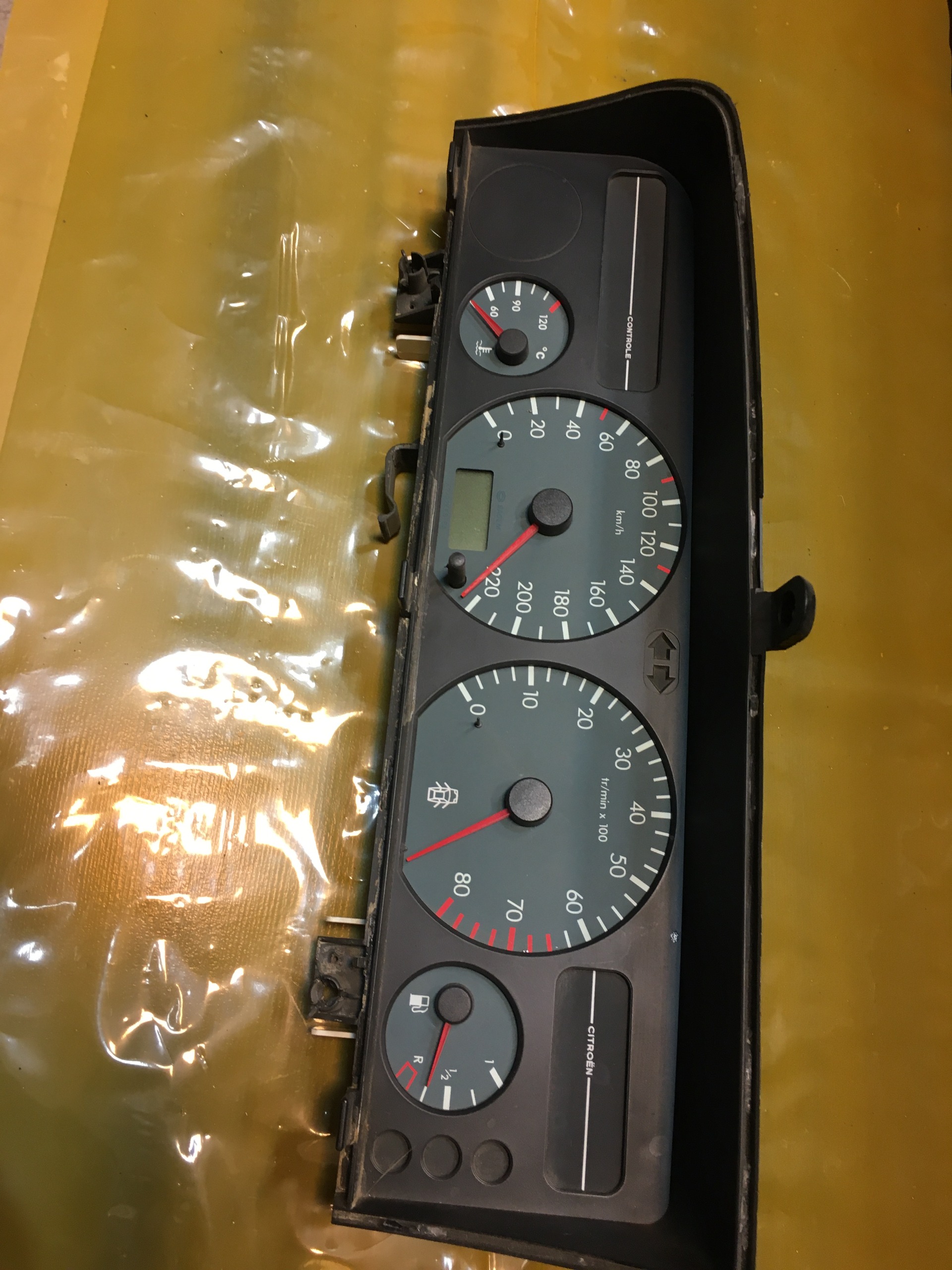 کیلومتر زانتیا اصلی بدون طلق