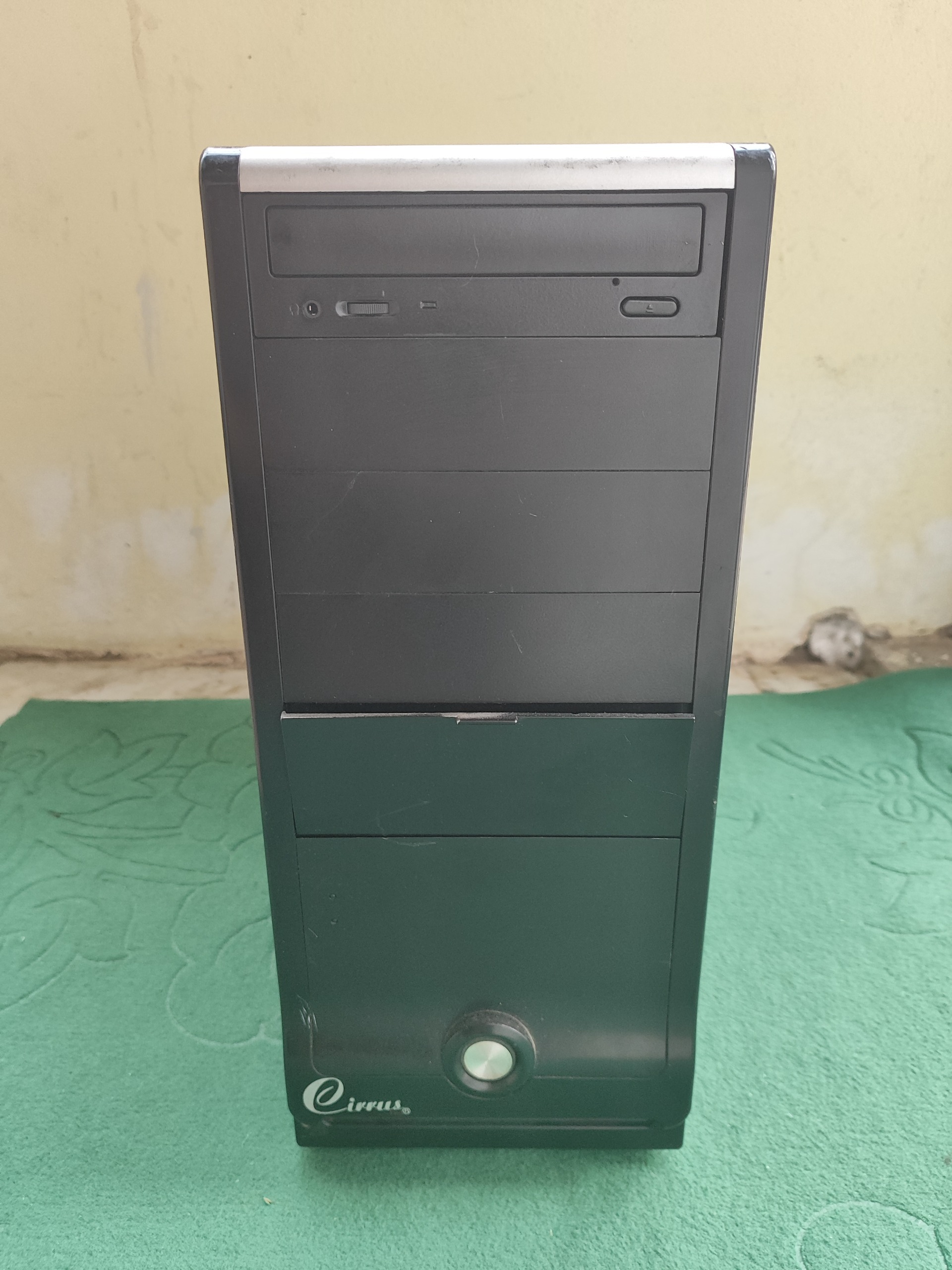 کیس am3 250 رم 4 ddr3 هارد 320 گرافیک 1