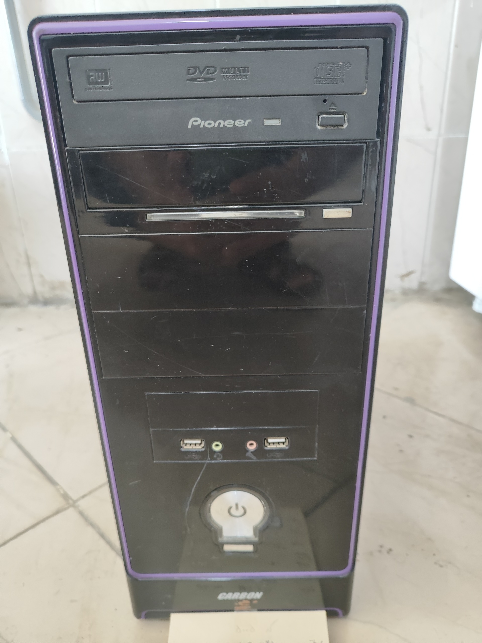 کیس 2هسته ای رم 4 ddr3 هارد 500 گرافیک 1