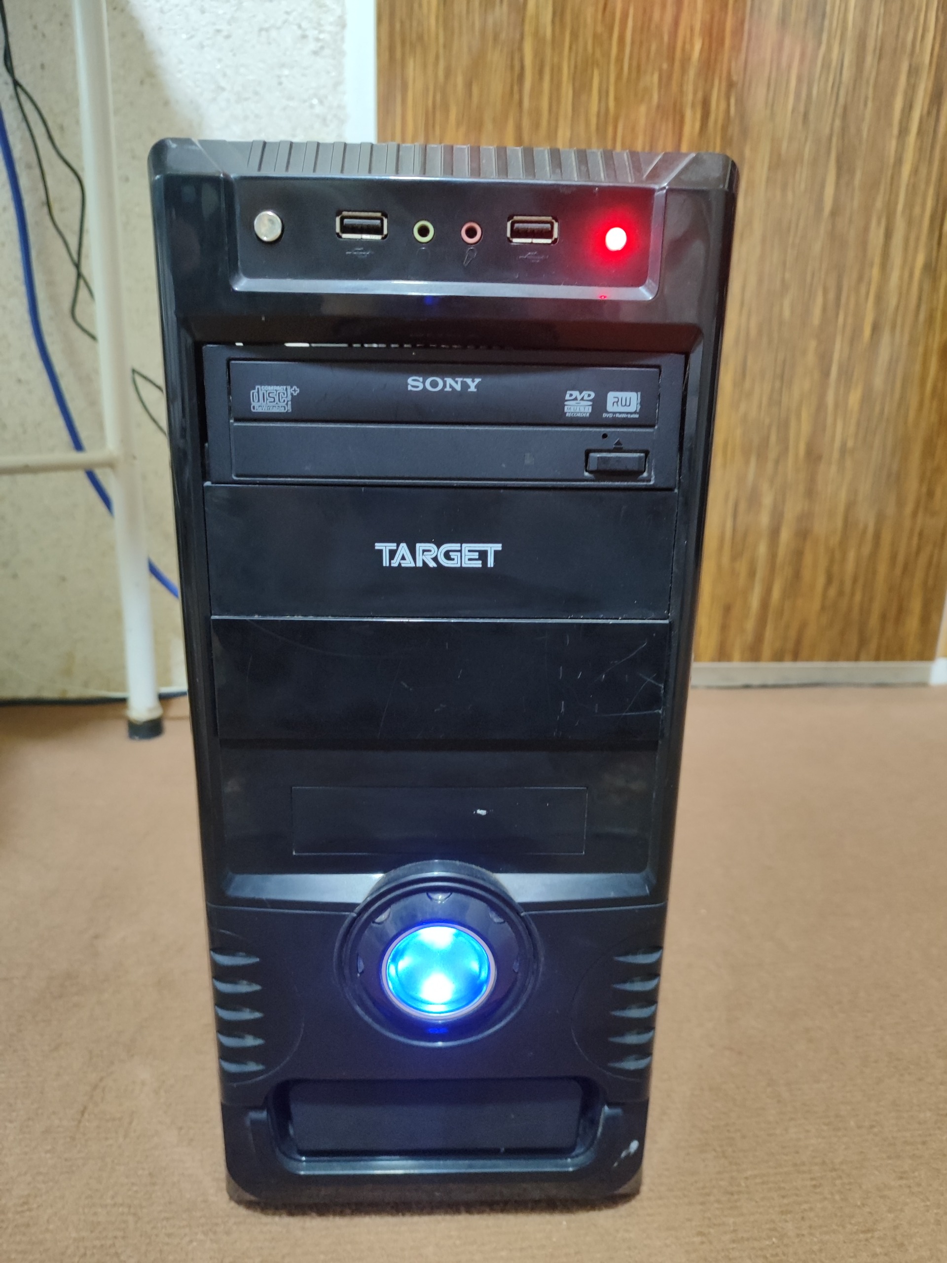 کیس 5200 رم 4 ddr3 هارد 250 گرافیک 512