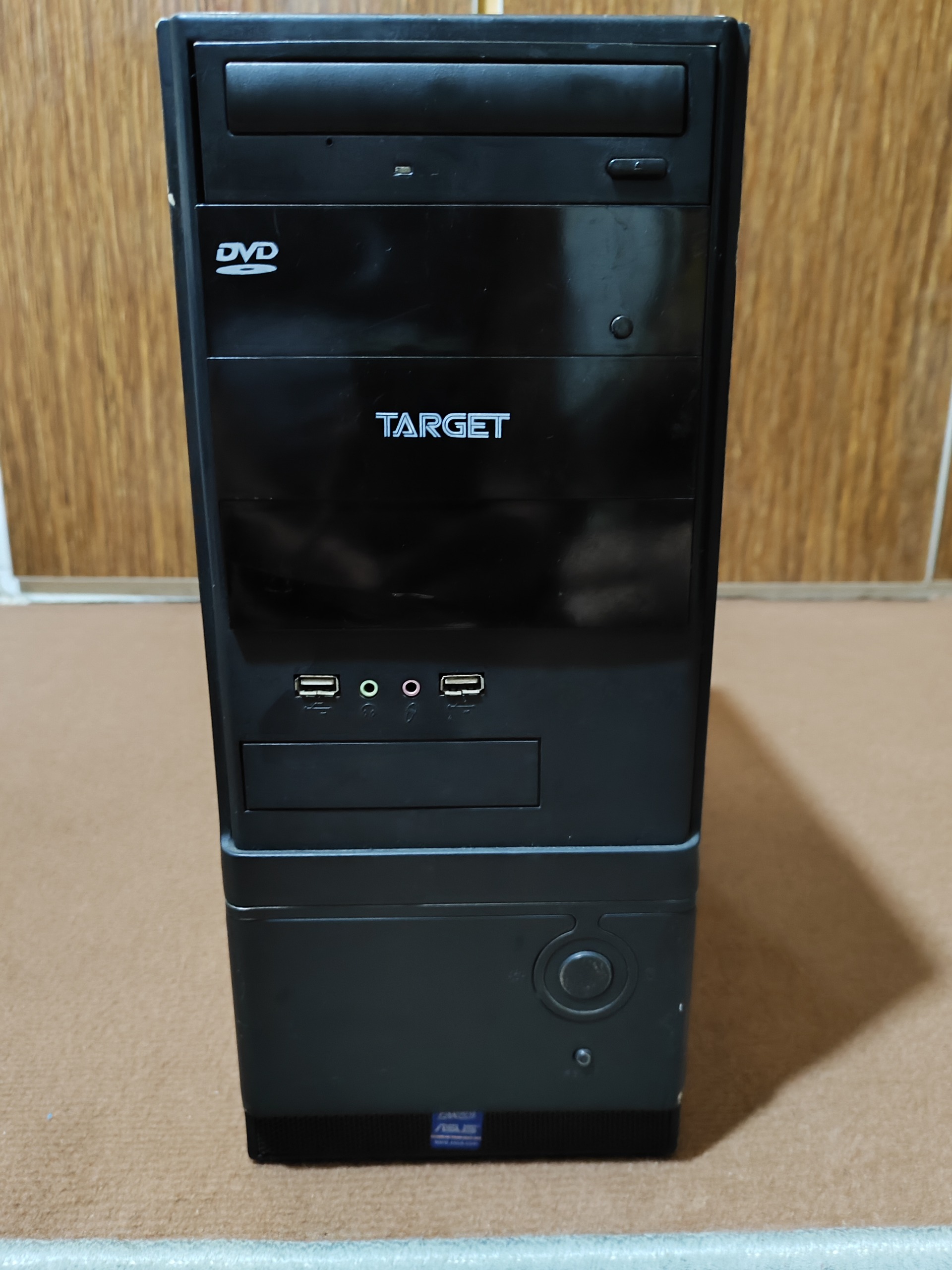کیس 2هسته رم 4 ddr3 هارد 250 گرافیک 512