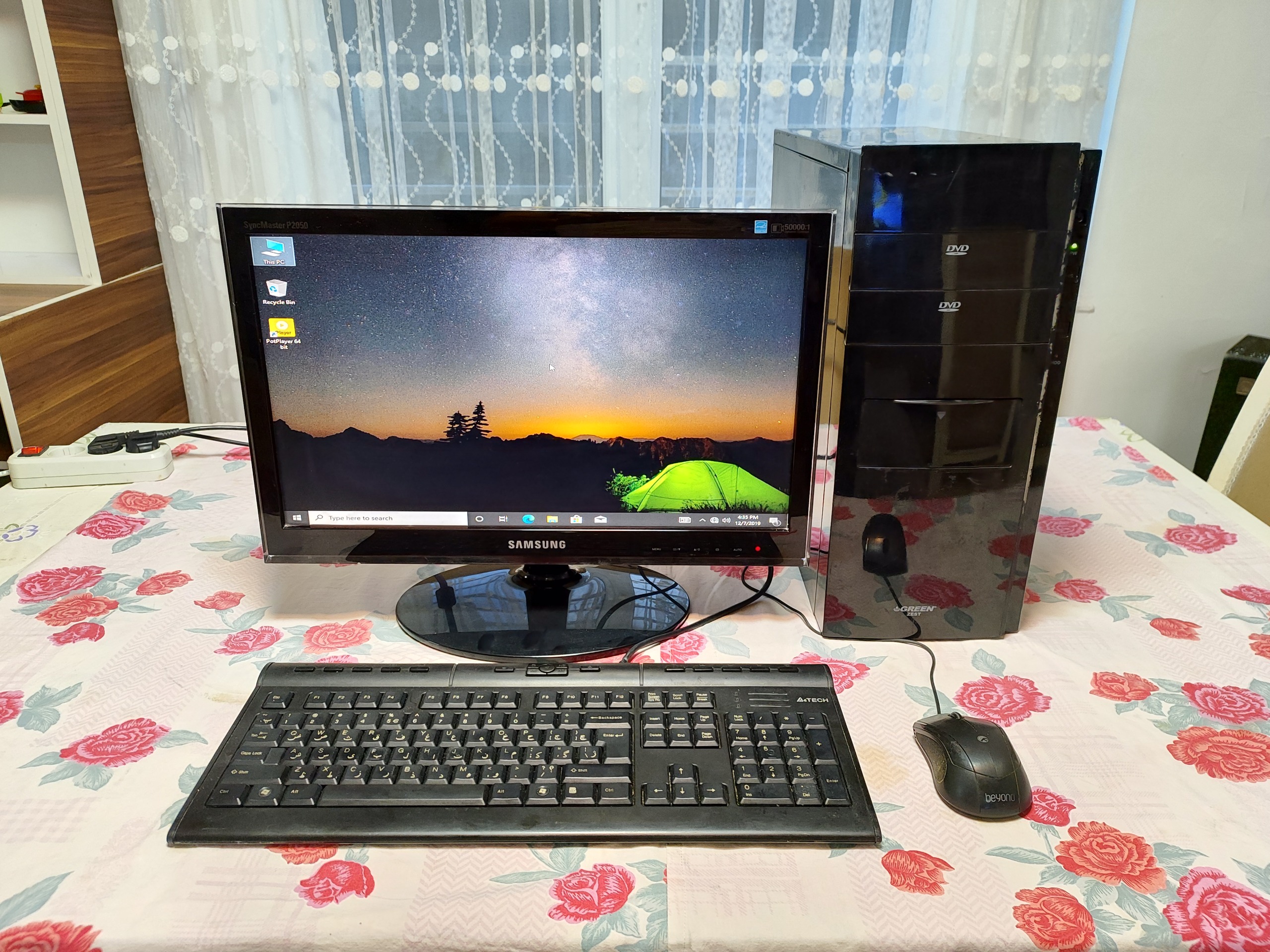 4هسته رم 8 هارد 500 و ssd گرافیک 2 مانیتور 20