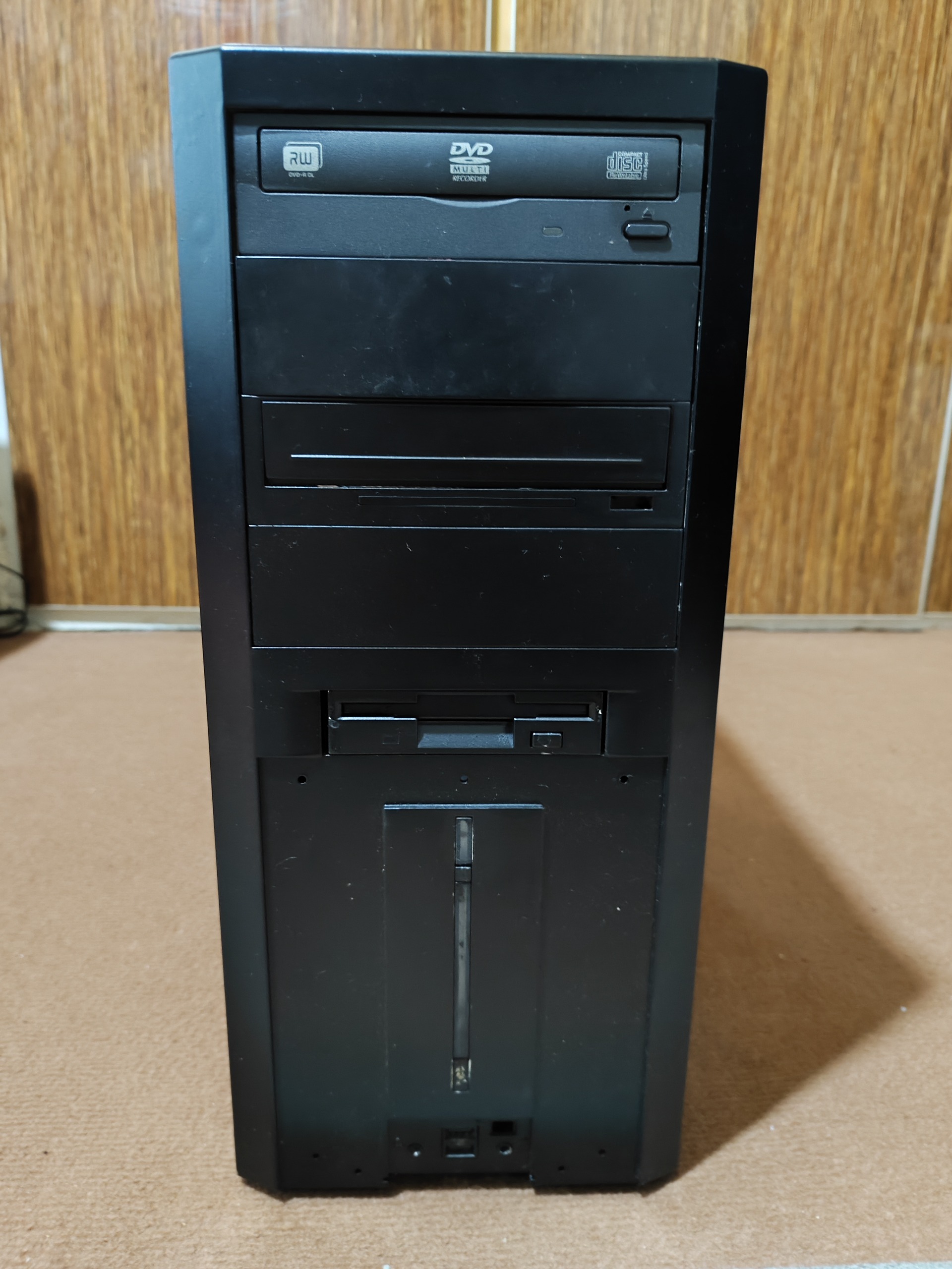 کیس موس کیبرد رم 4 ddr3 هارد 250 گرافیک 1