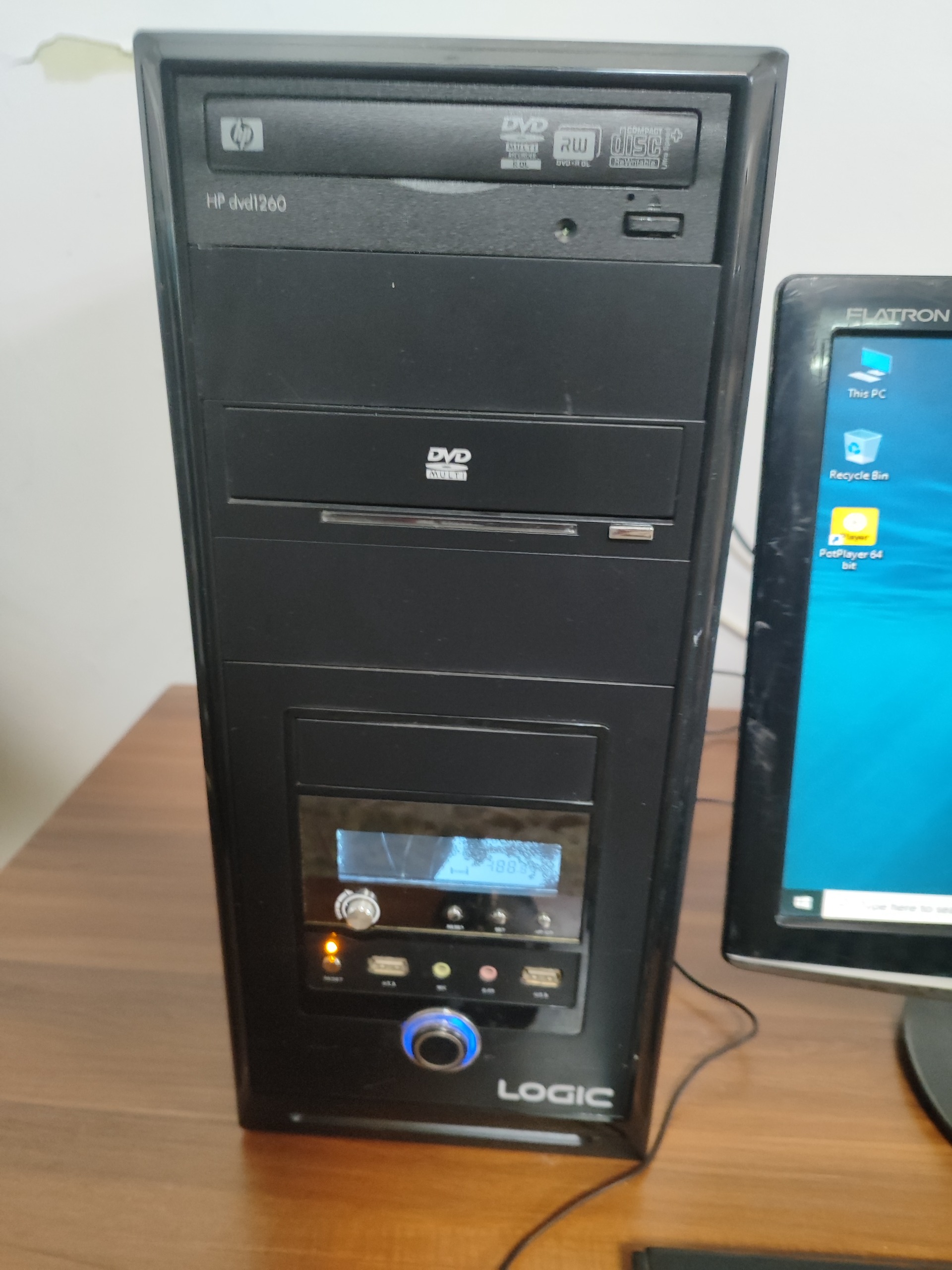 سیستم 4هسته رم 8 ddr3 هارد 500 گرافیک 2