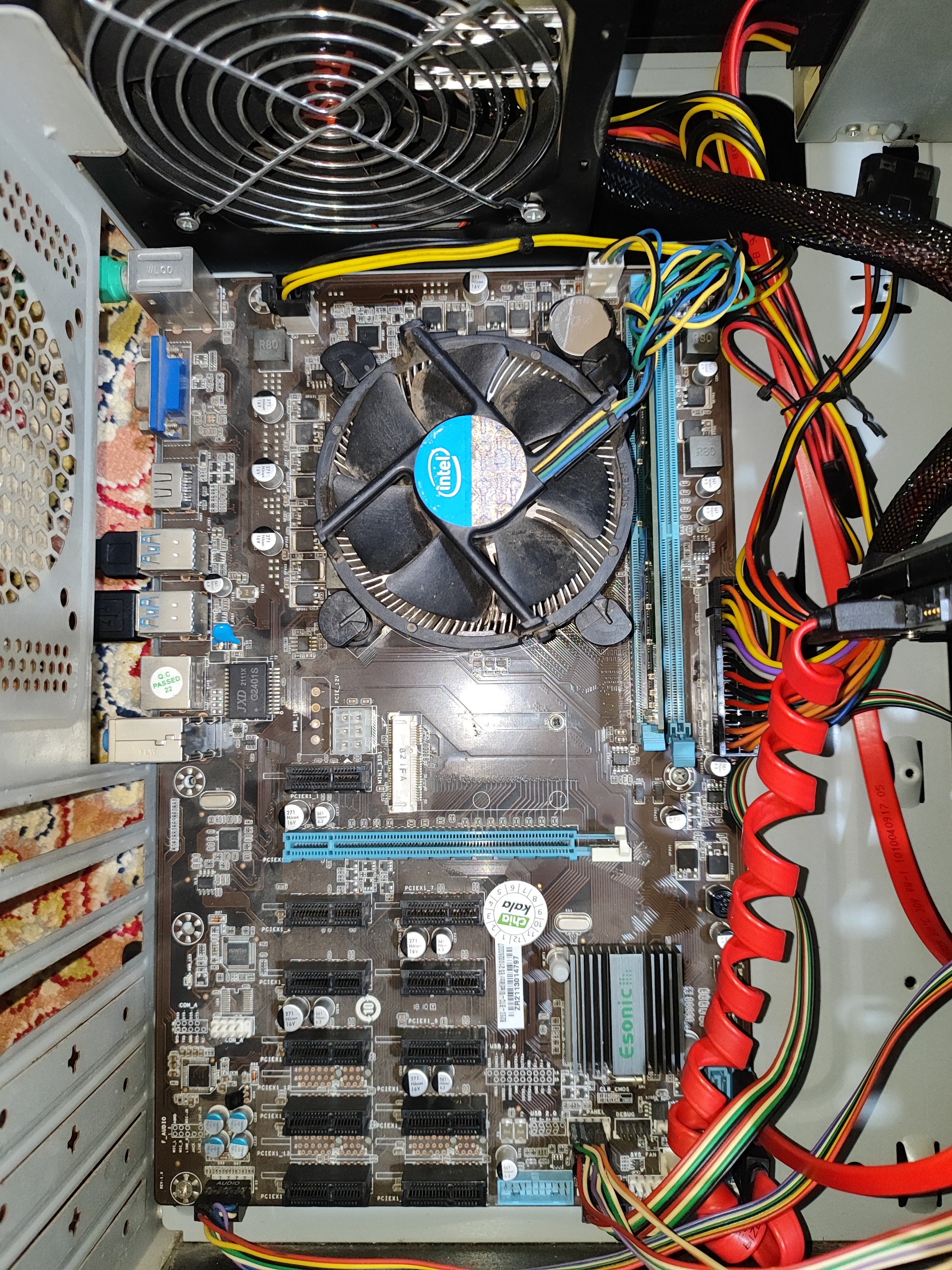 باندل نسل 6 مادربرد b250 رم 4 پردازنده g4400