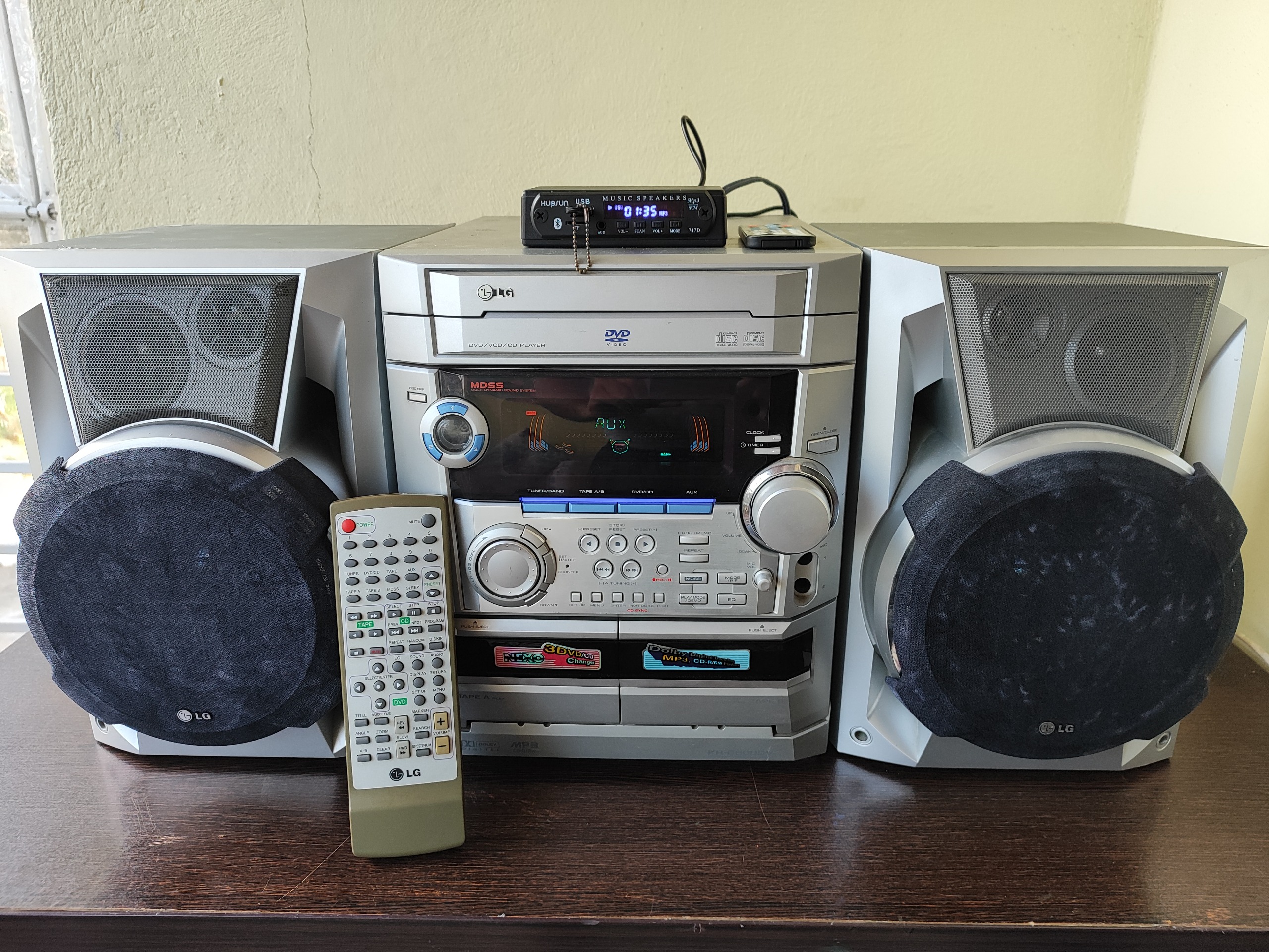 ضبط خانگی LG با دستگاه فلش پلیر کنترل دار