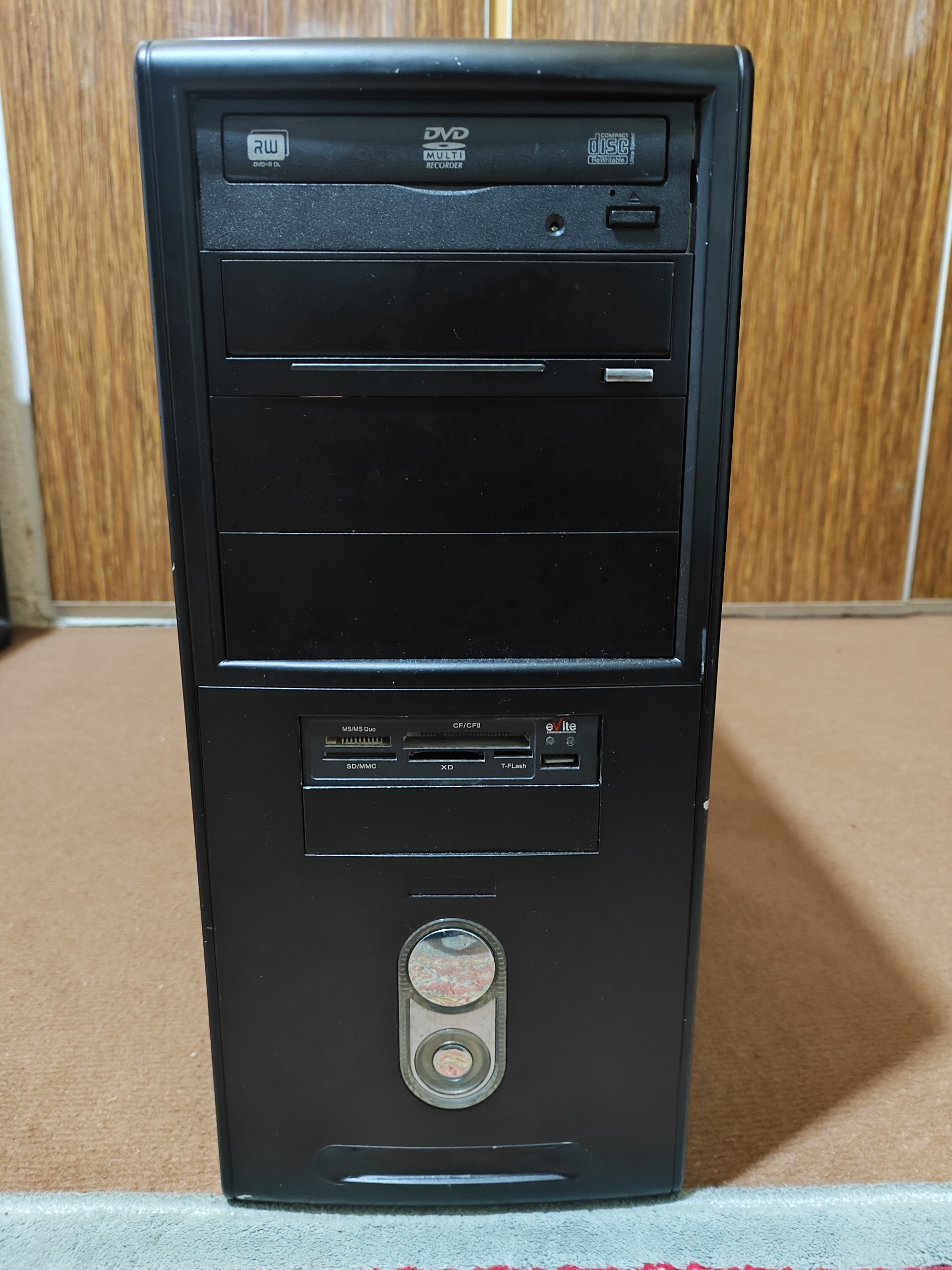 کیس ddr4 با رم 8 هارد 250 گرافیک 1