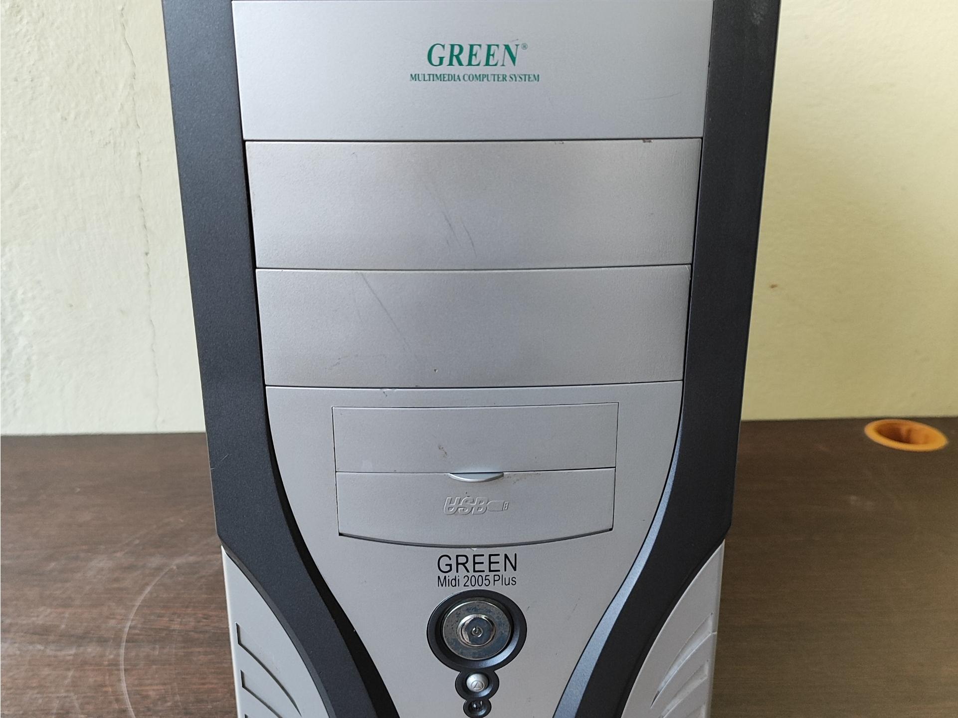 کیس گرین 2هسته رم 4 ddr3 هارد 500 گرافیک 1