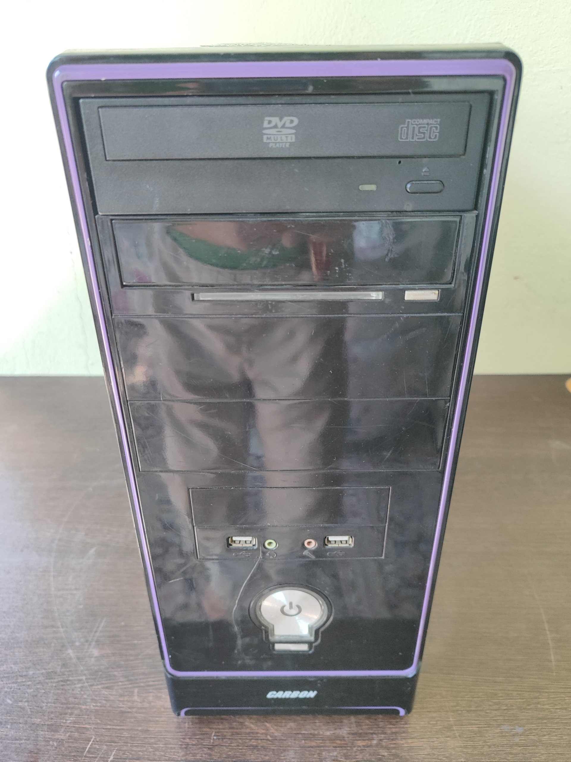 کیس 4هسته رم 8 ddr3 هارد 500 گرافیک 1