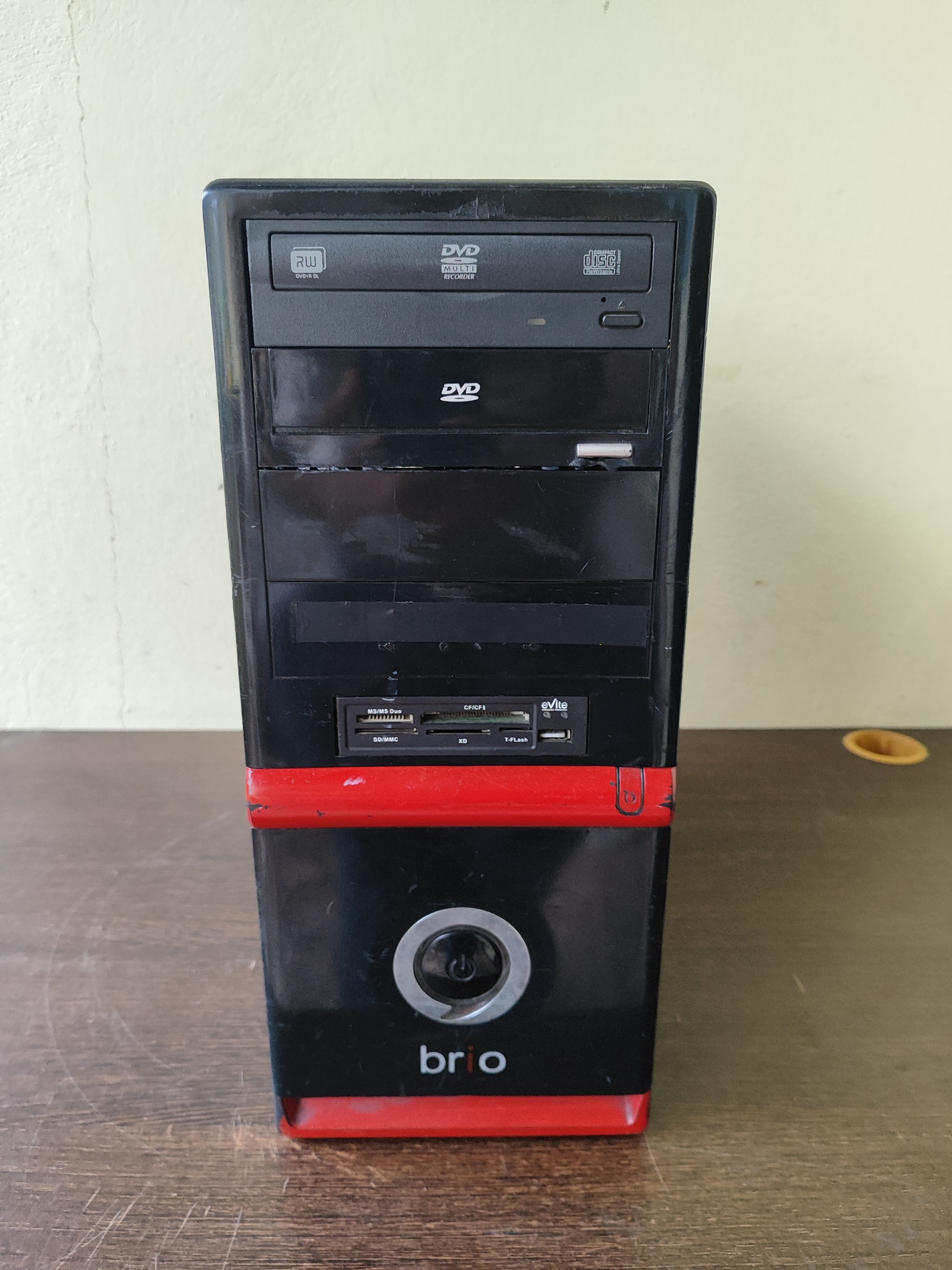 کیس i3 نسل 2 رم 12 ddr3 هارد 500 گرافیک 2
