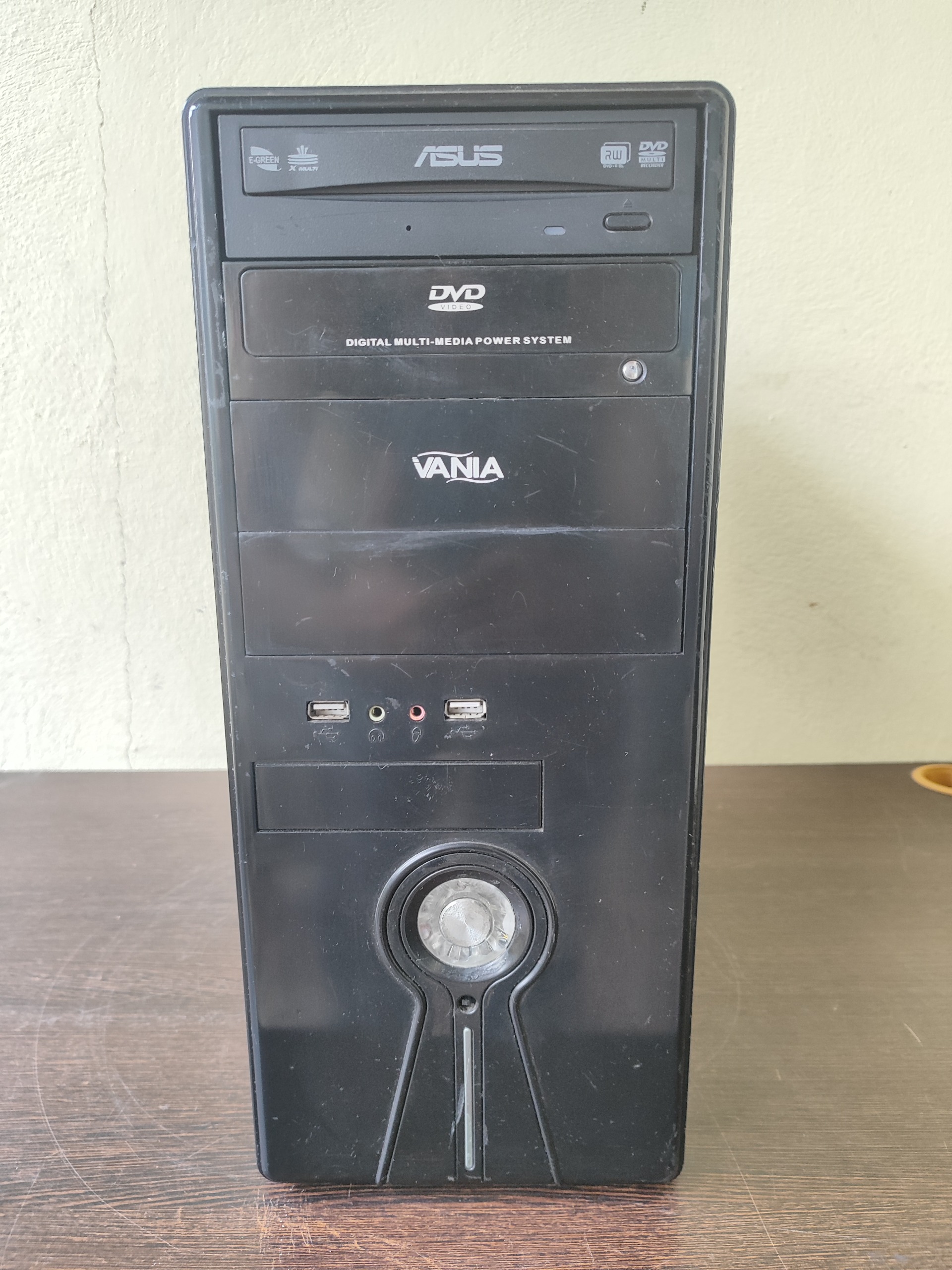 کیس نسل 11 4هسته رم 8 ddr4 هارد ssd گرافیک 2