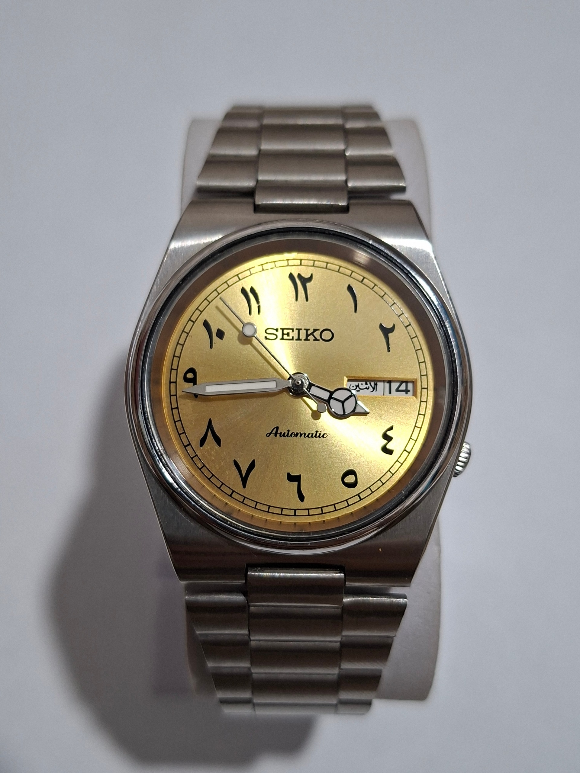 ساعت سیکو اعداد فارسی