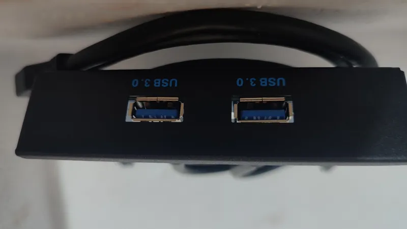 پنل جلو کیس (جای فلاپی)