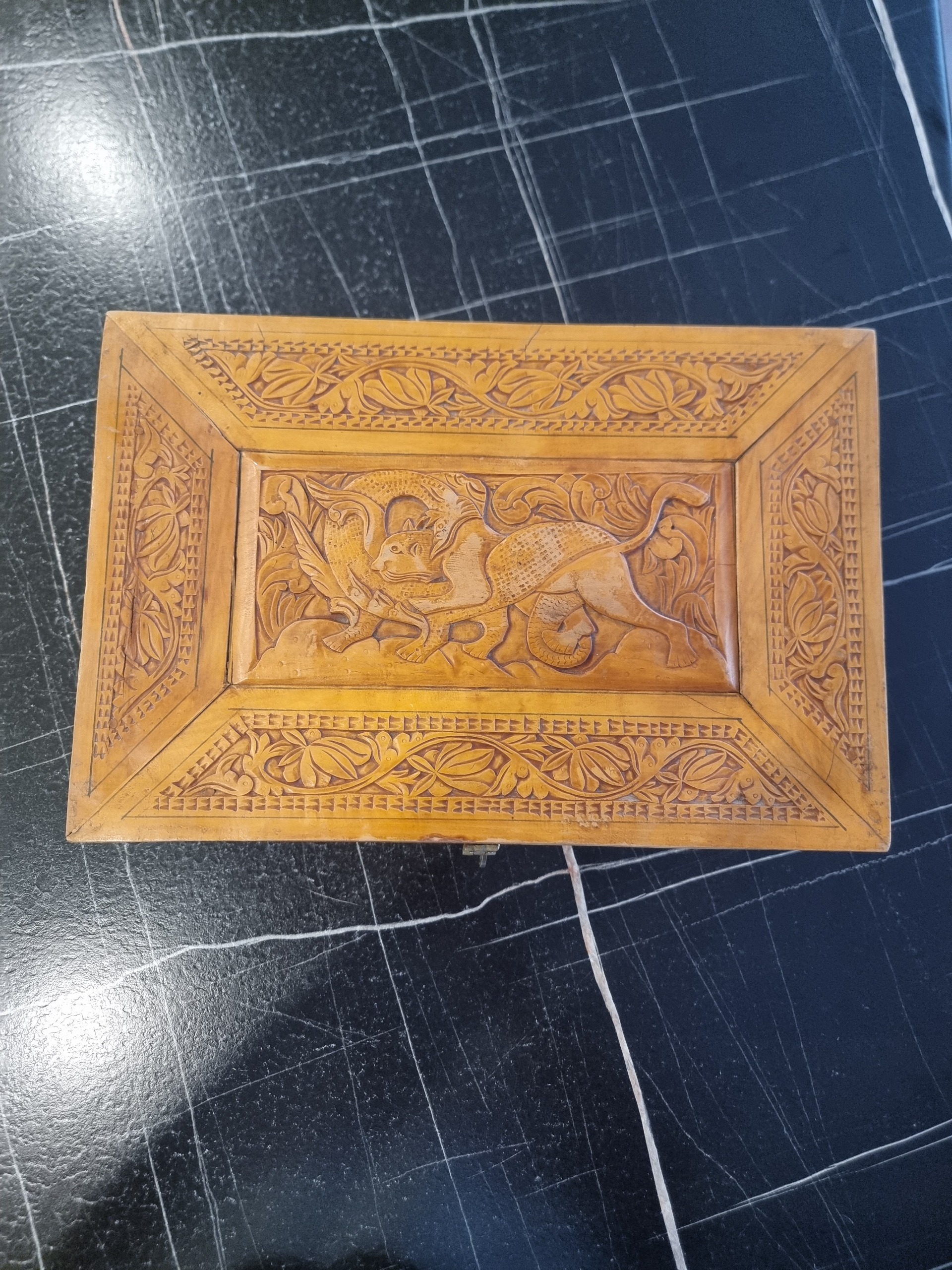 جعبه اباده قدیمی