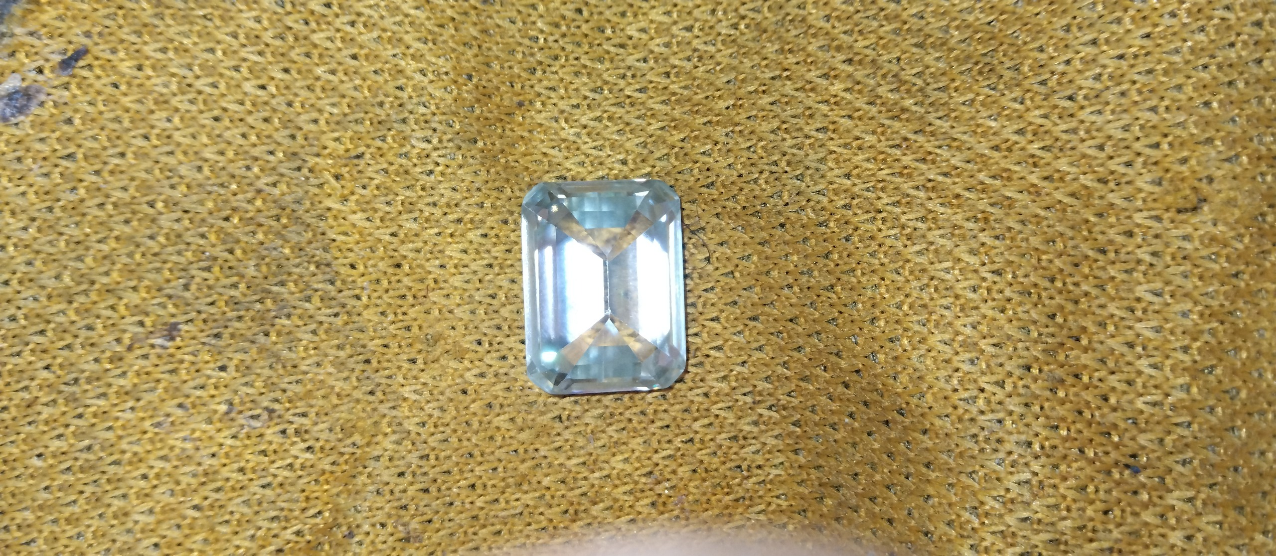 نگین موزانایت 12/5قیراطی