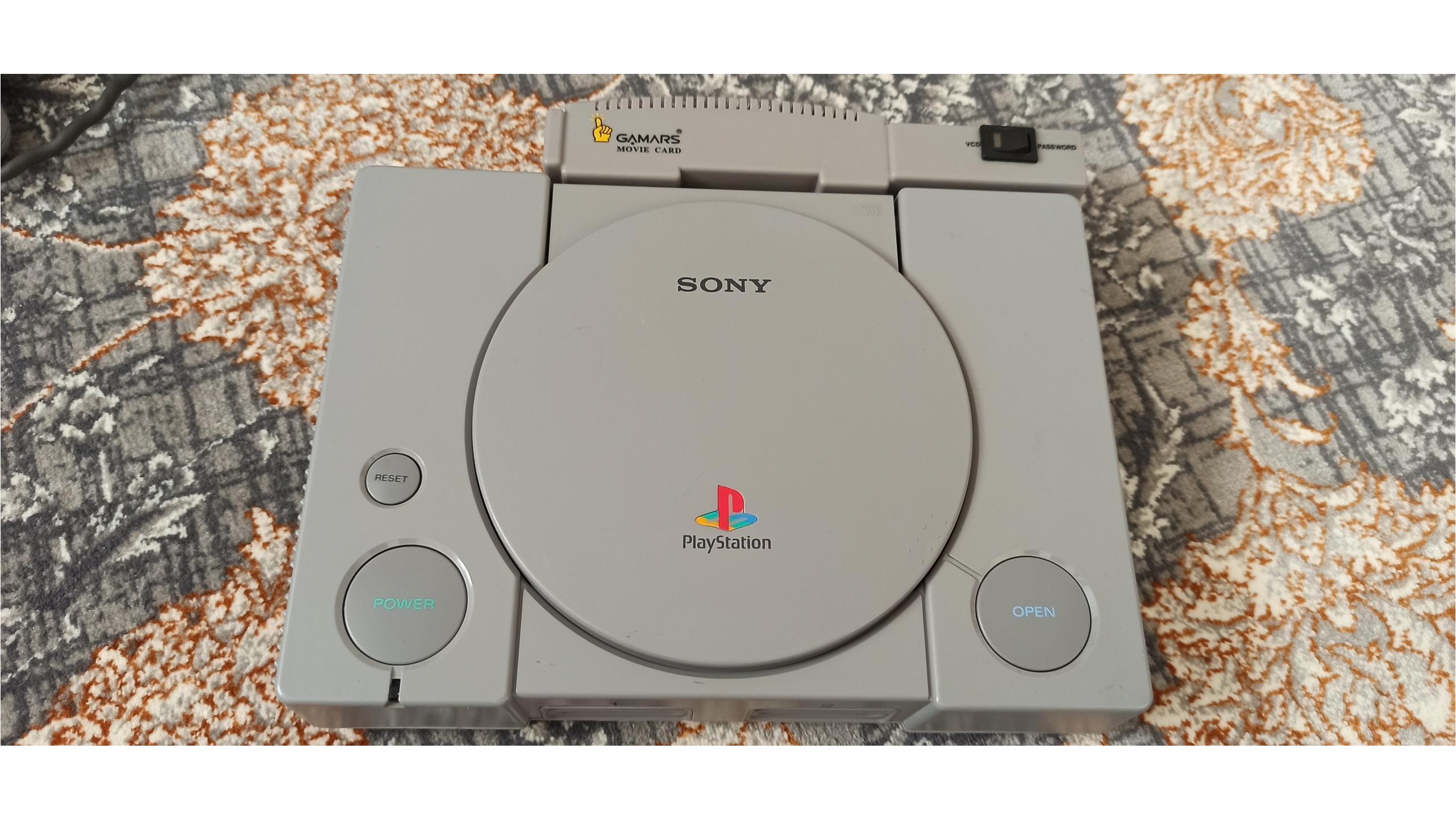 پلی استیشن 1تمیز سالم لنز فابریک