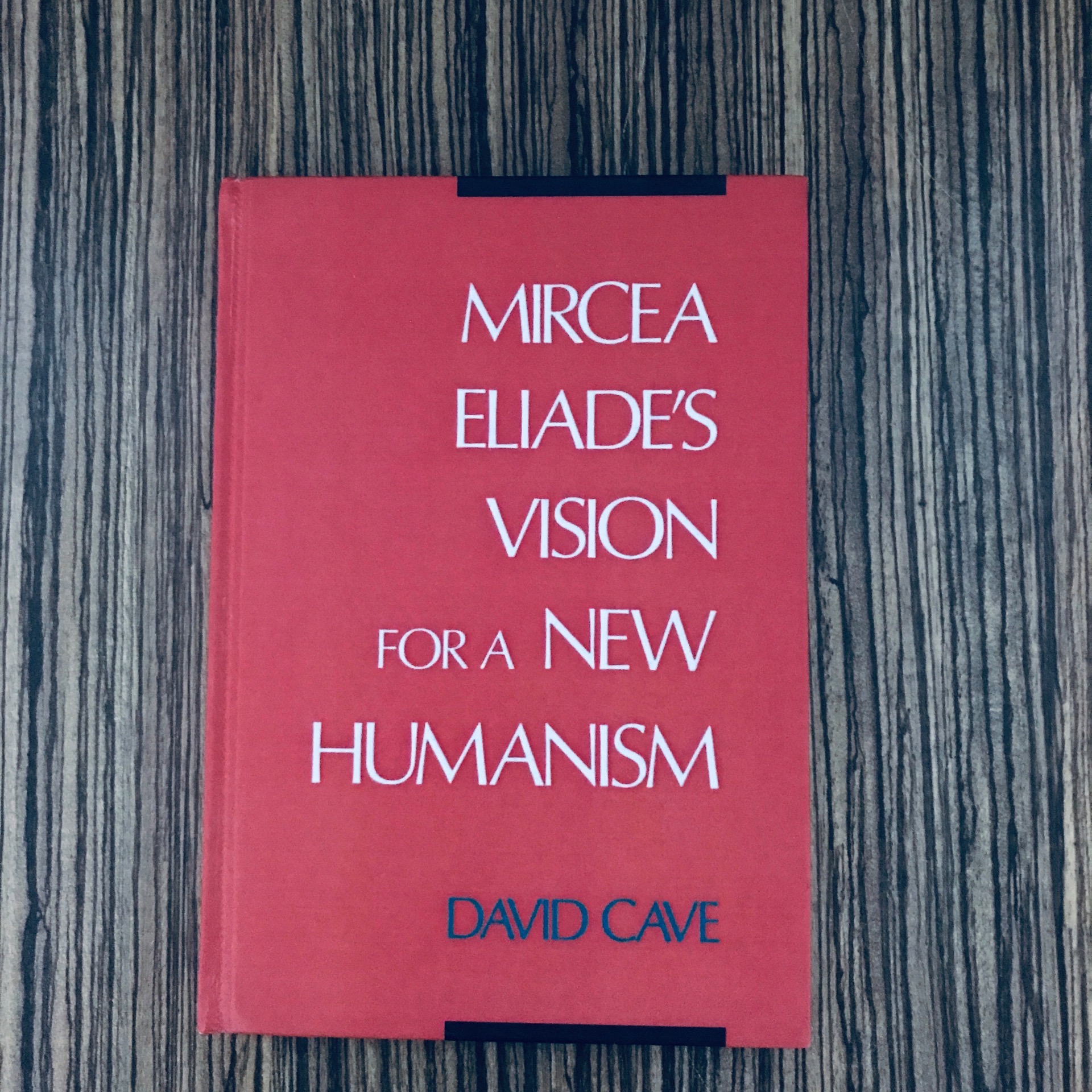 کتاب امانیزم جدید از نگاه میرچا الیاده چاپ غیراصل