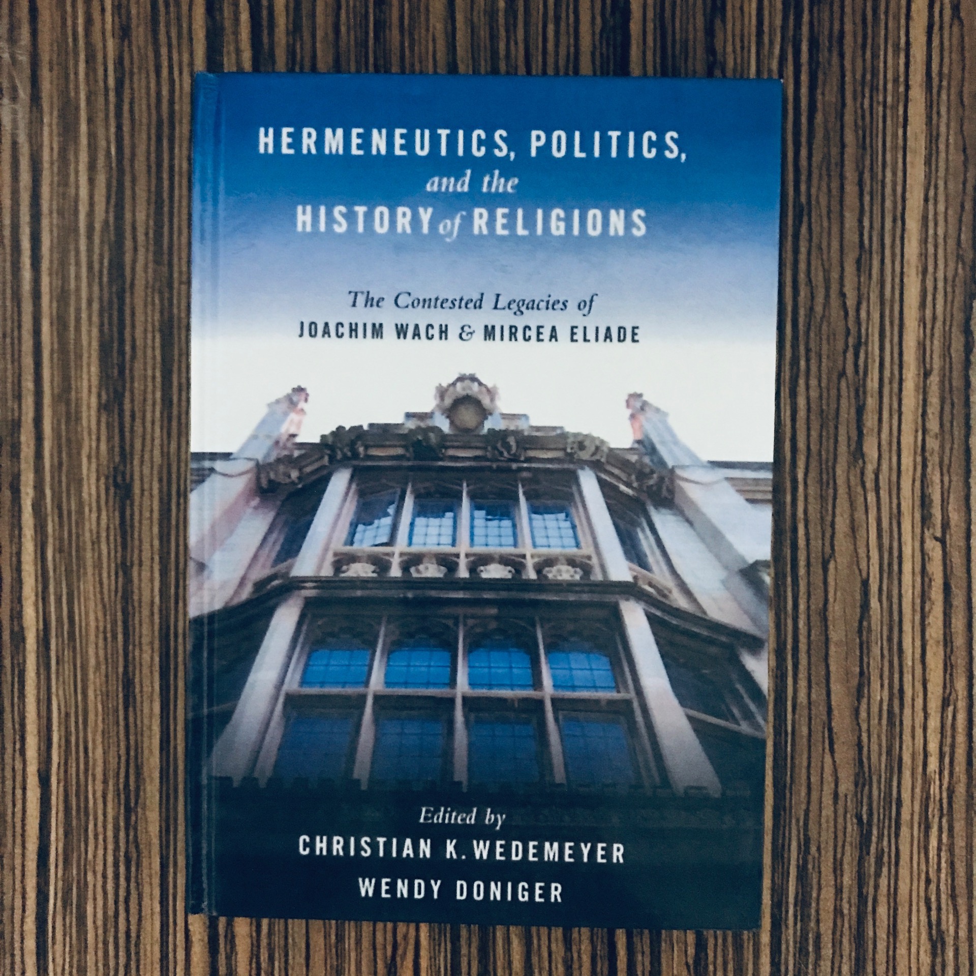 کتاب هرمنوتیک و سیاست و تاریخ ادیان چاپ غیراصل