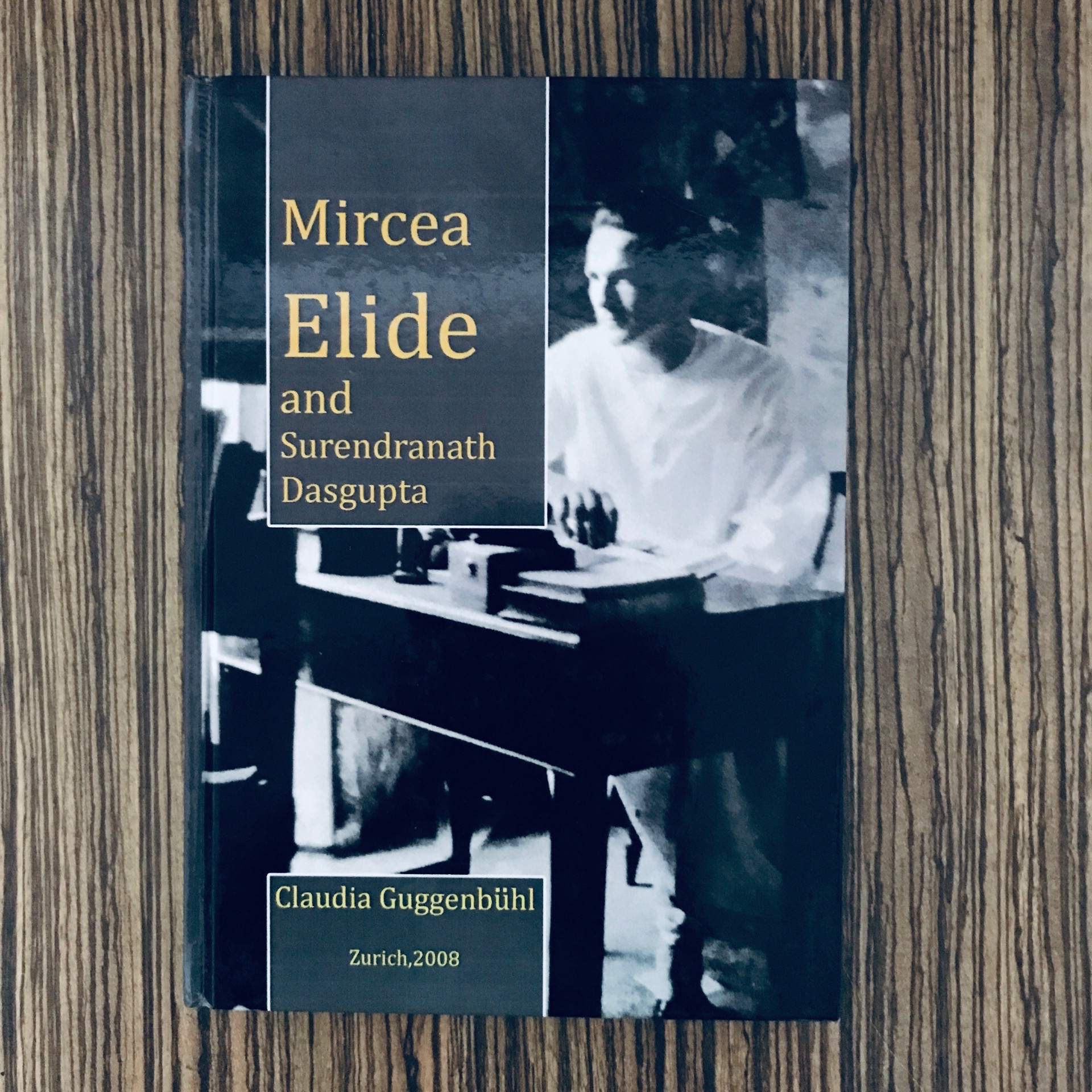 کتاب میرچا الیاده و داسگوپتا به انگلیسی چاپ غیراصل