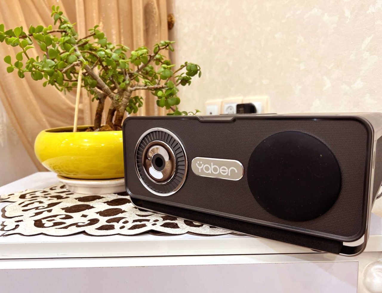 ویدئو پروژکتور Yaber V10