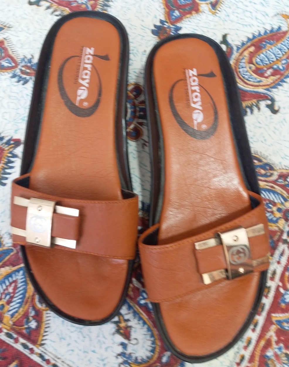 صندل یا دممایی رو فرشی