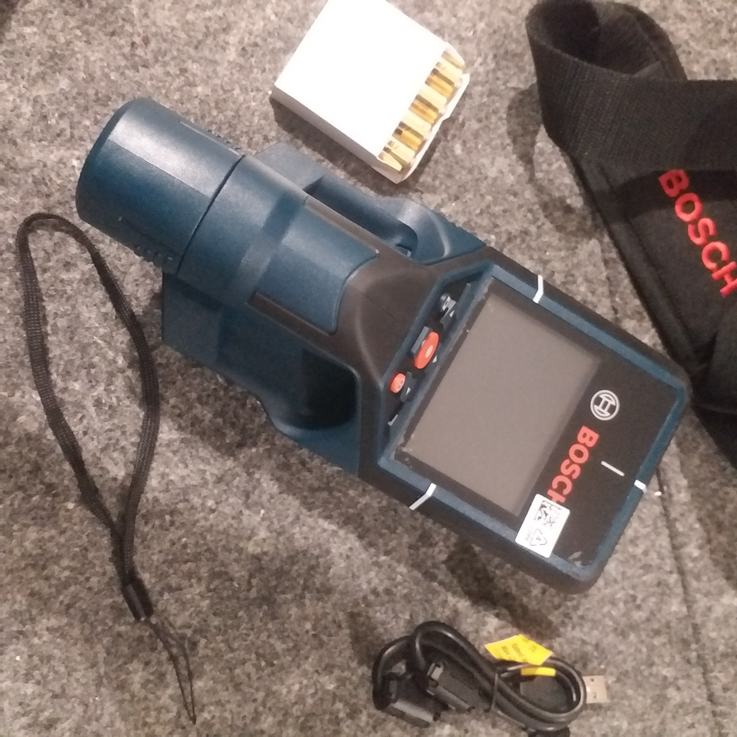 اسکنر ( ترکر ) دیوار اصل بوش Bosch D-tect 200