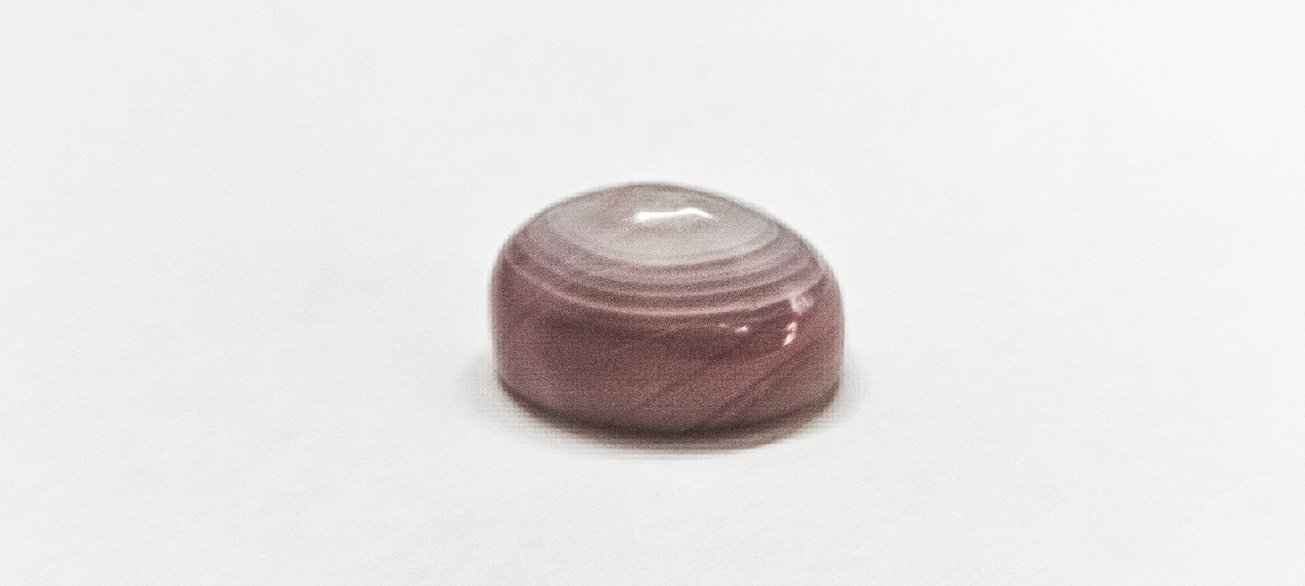 نگین باباقوری دو پوست